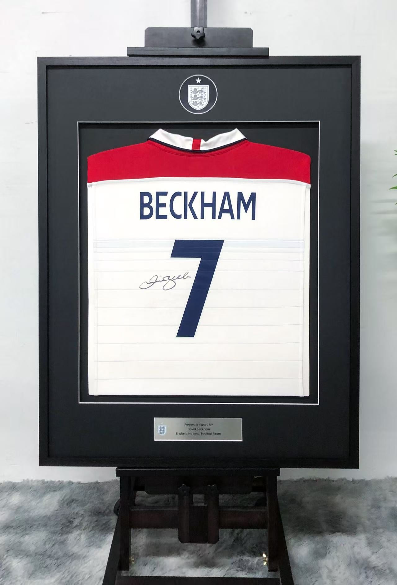 England National Football Team David Beckham Autographed Jersey with Personalized Custom Design Framed 00010