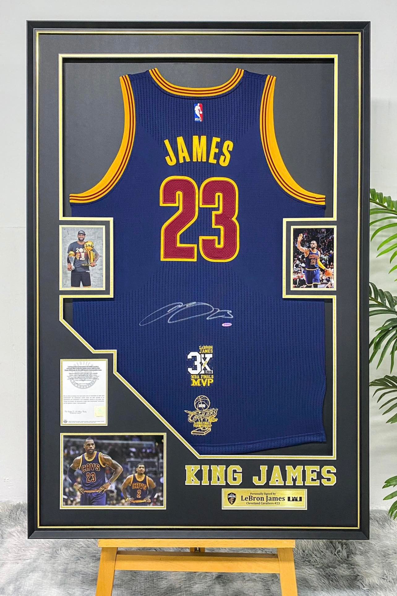 Cleveland Cavaliers LeBron James Autographed Jersey with Personalized Custom Design Framed  000030