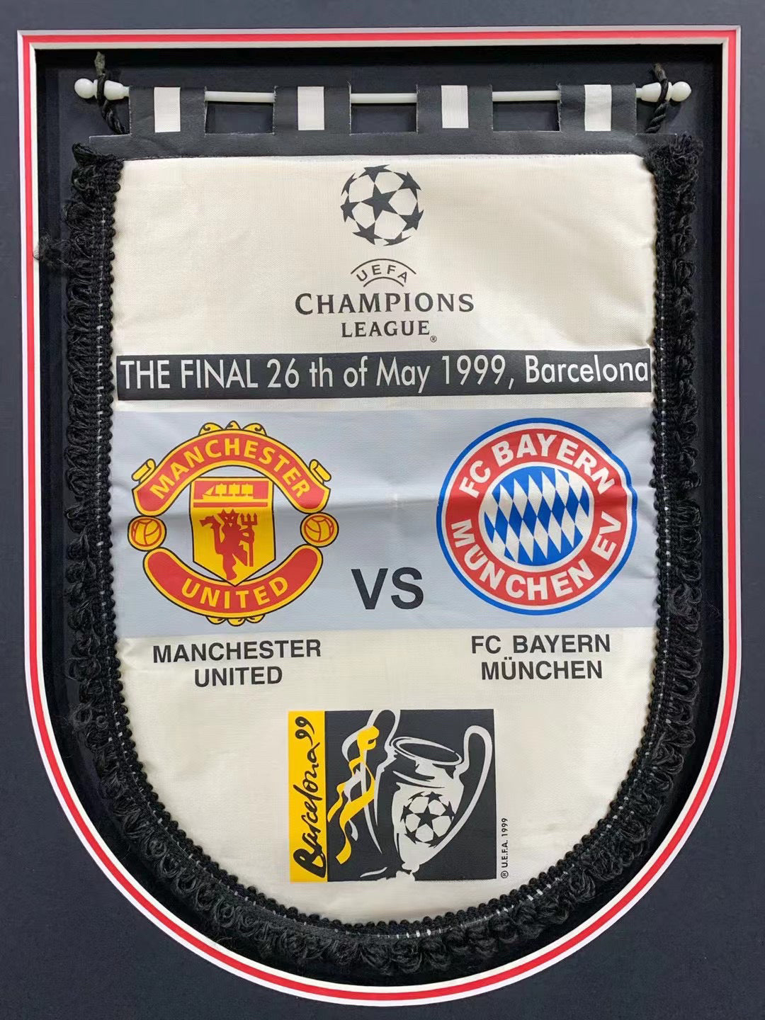 Manchester United vs Bayern Collectibles 000187
