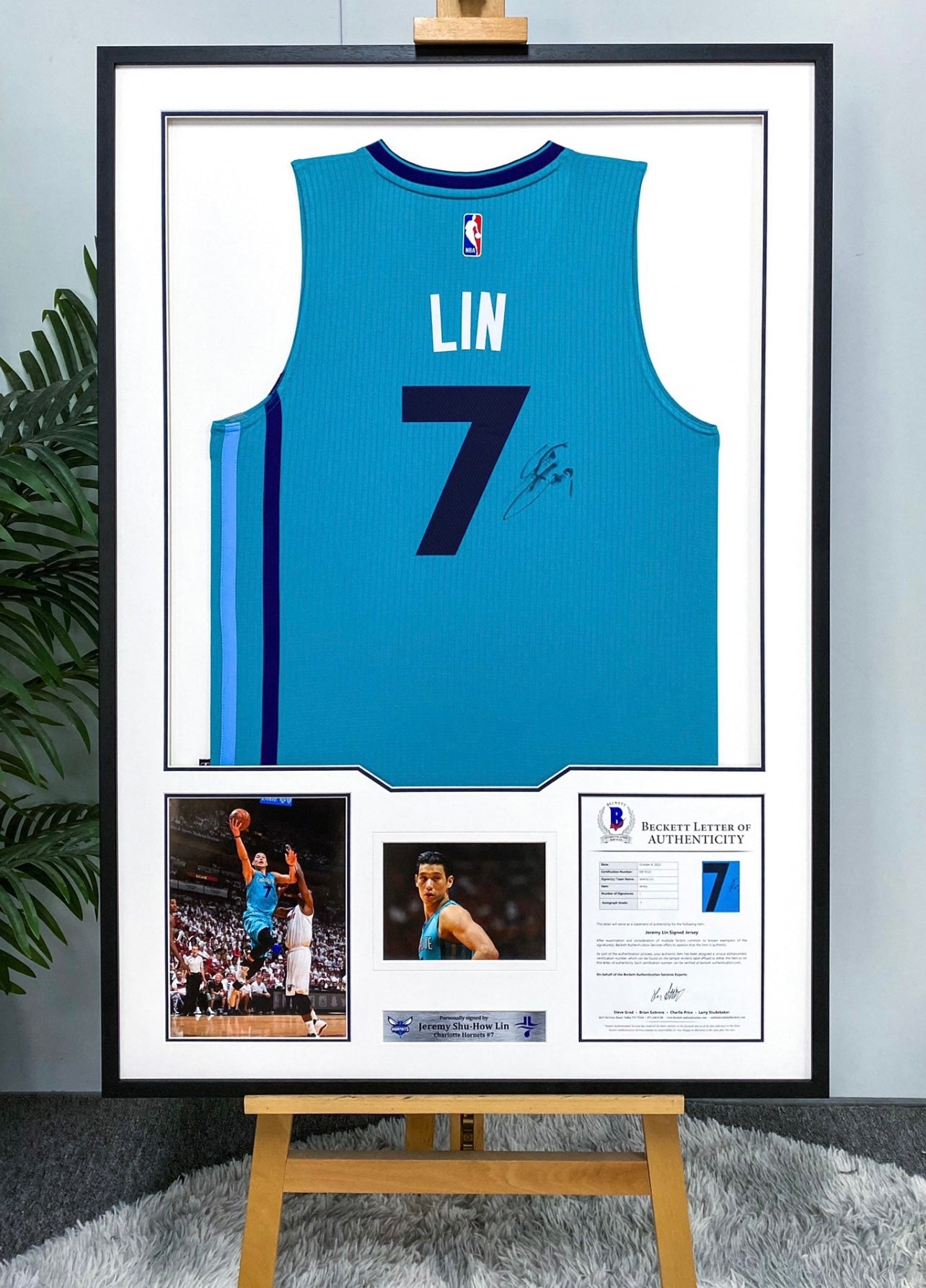 Charlotte Hornets LIN Autographed Jersey with Personalized Custom Design Framed 00012
