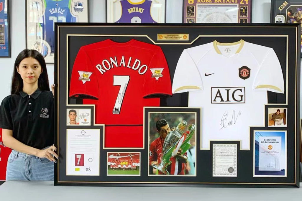 Cristiano Ronaldo簽名球衣個性化定製設計兩件球衣裱框000019
