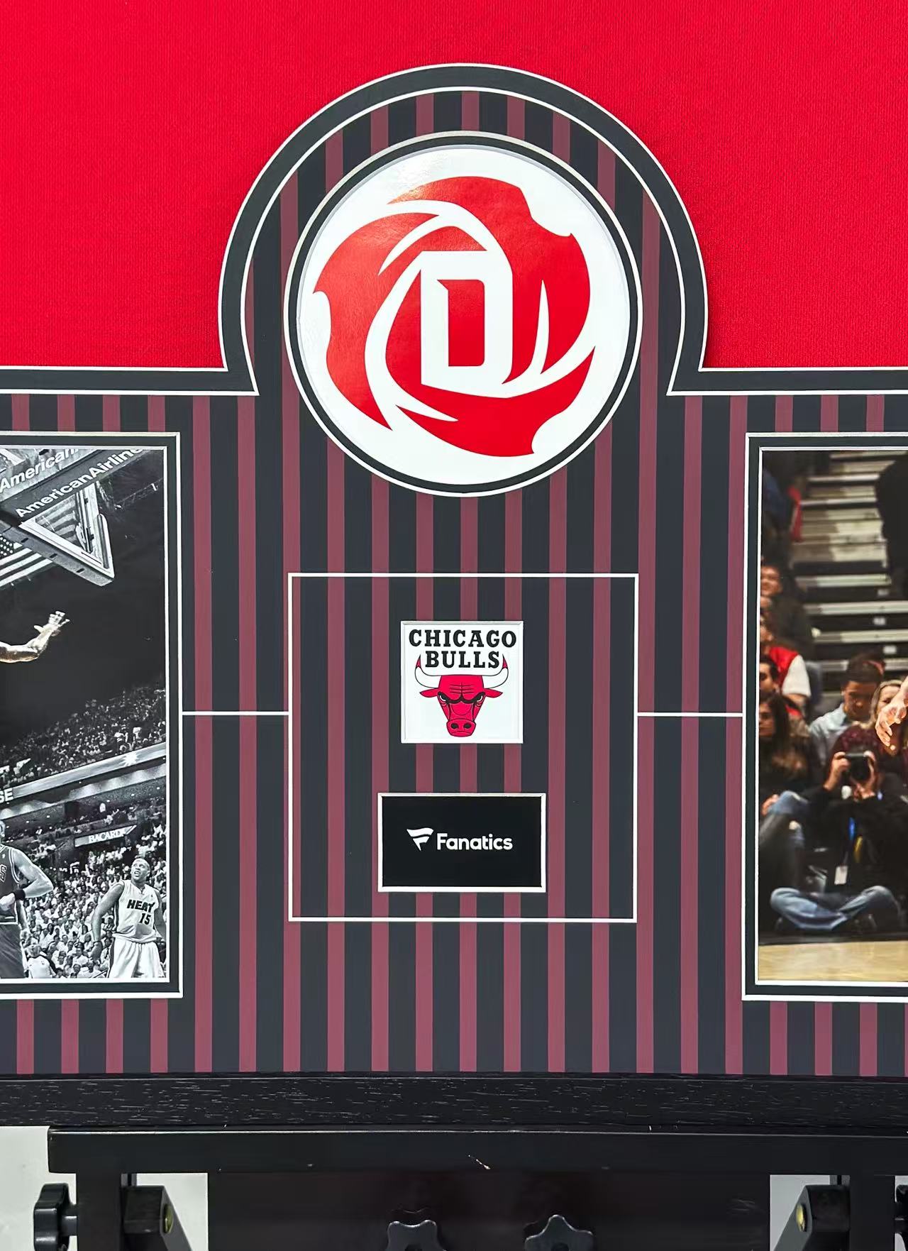 Chicago Bulls Derrick Rose Autographed Jersey with Personalized Custom Design Framed 00016