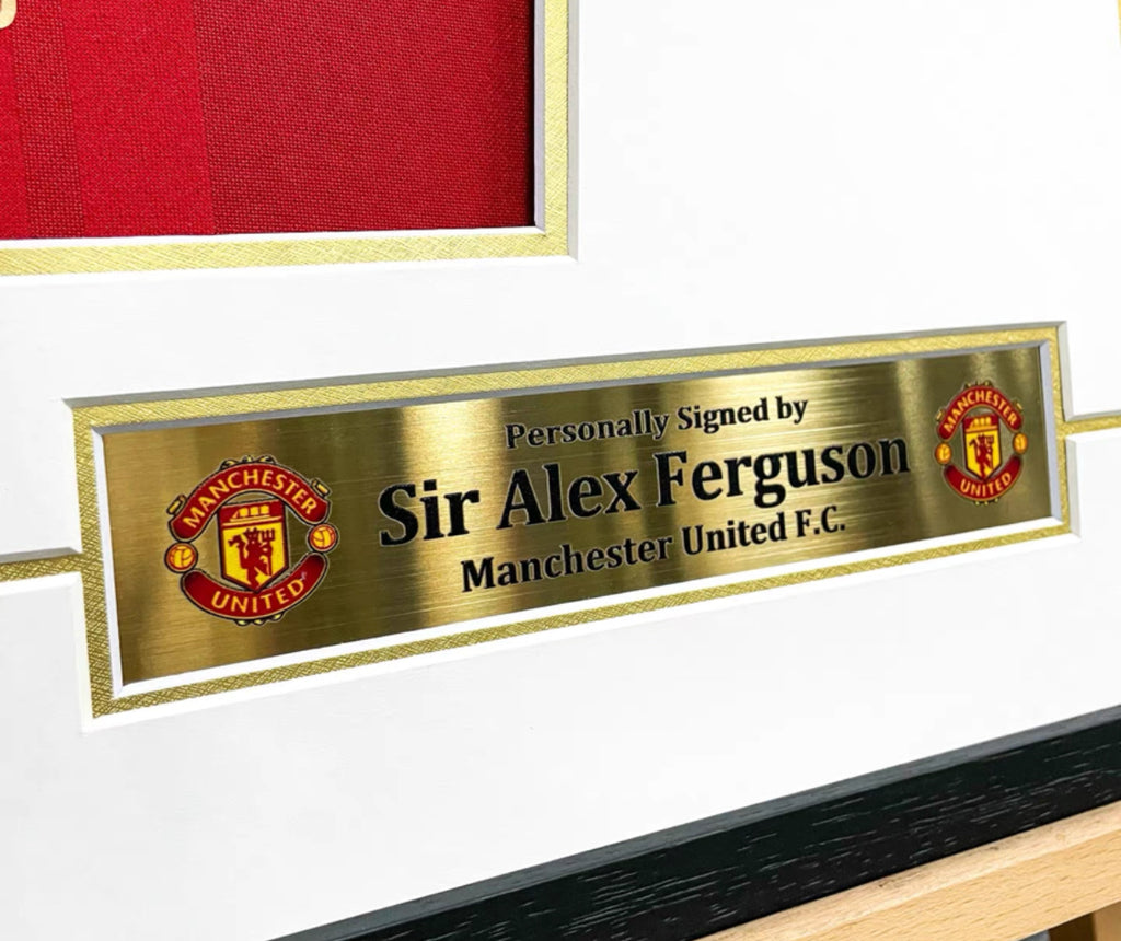 Manchester United Alex Ferguson Autographed Jersey with Personalized Custom Design Framed 000024
