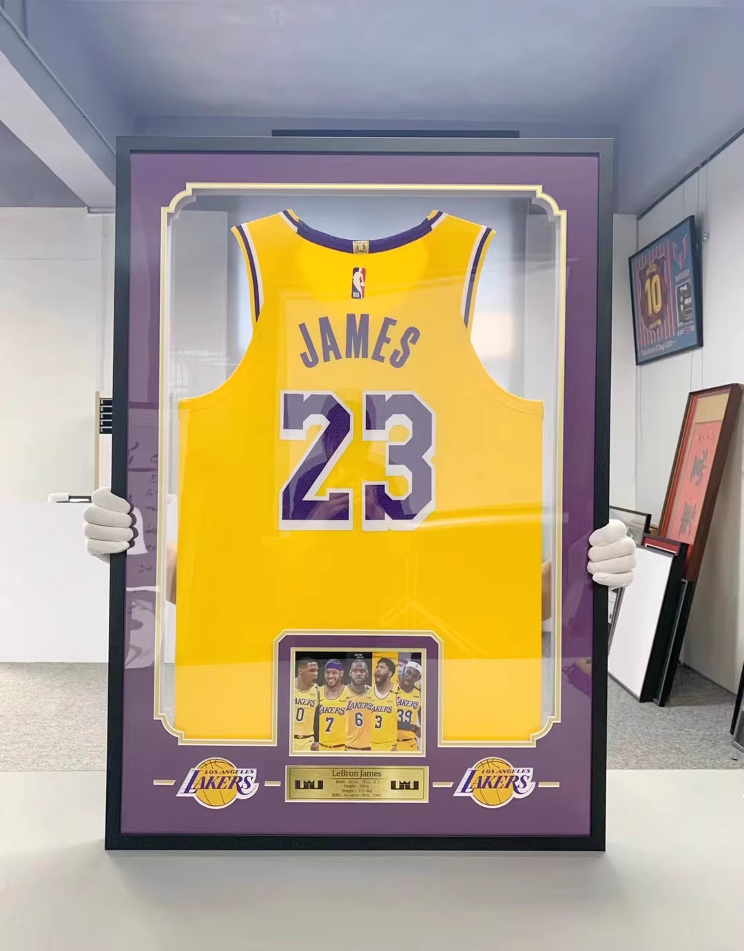 Los Angeles Lakers LeBron James Autographed Jersey with Personalized Custom Design Framed 00006