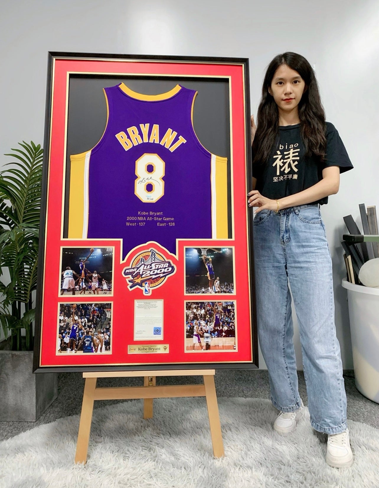 Los Angeles Lakers Kobe Bryant Autographed Jersey with Personalized Custom Design Framed 000071