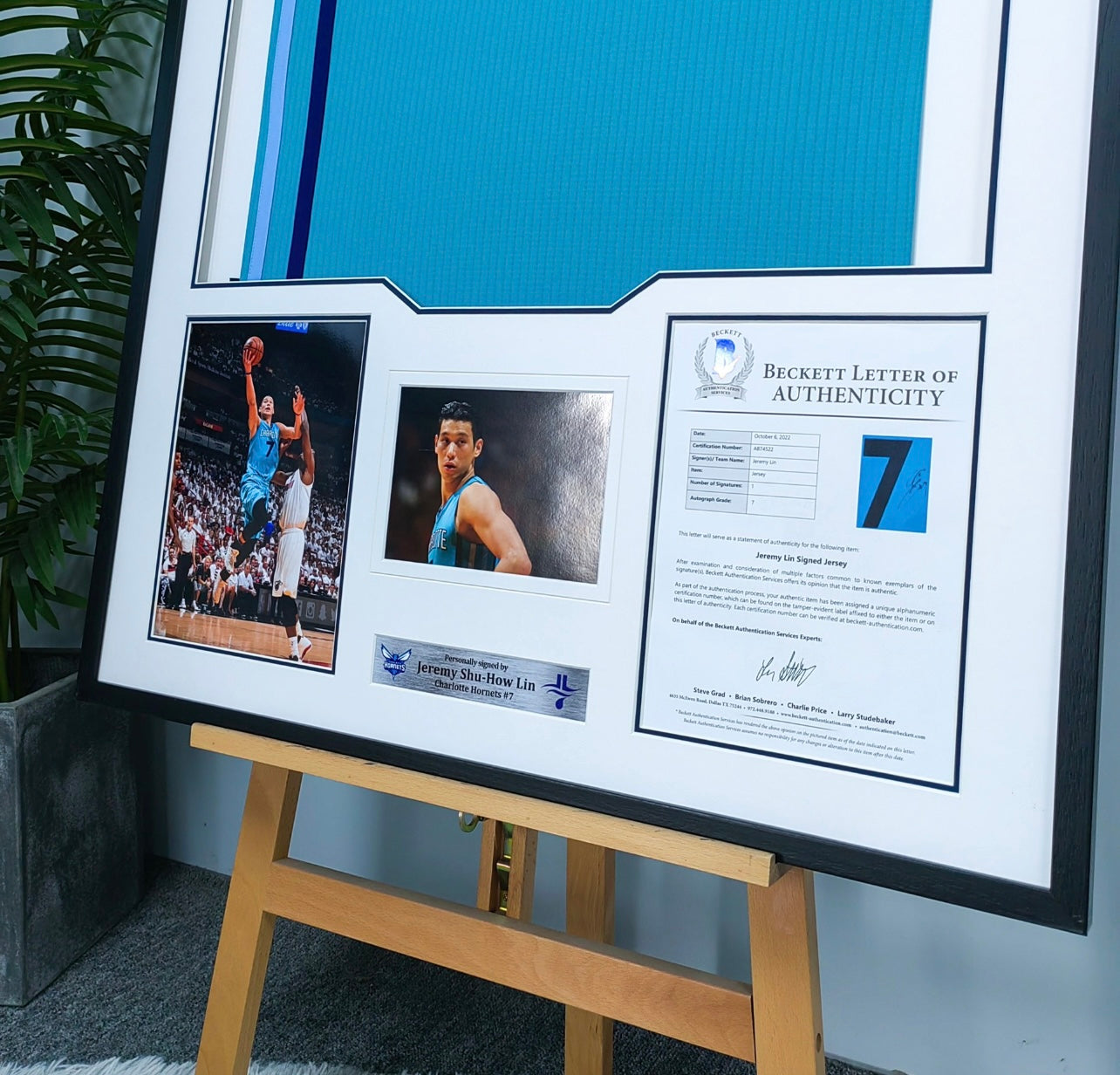Charlotte Hornets LIN Autographed Jersey with Personalized Custom Design Framed 00012