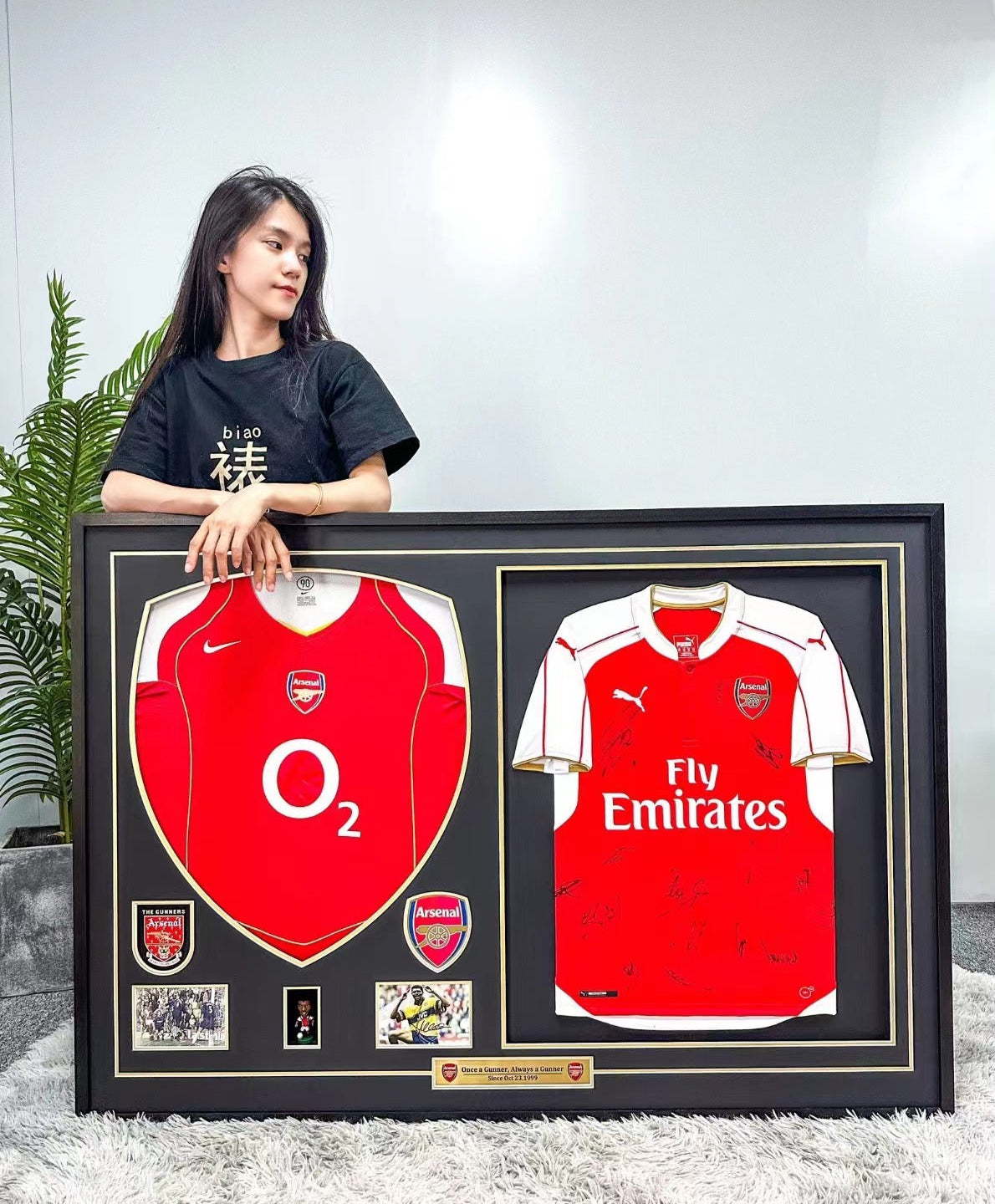 The Arsenal Football Club Autographed Jersey with Personalized Custom Design Framed 00023
