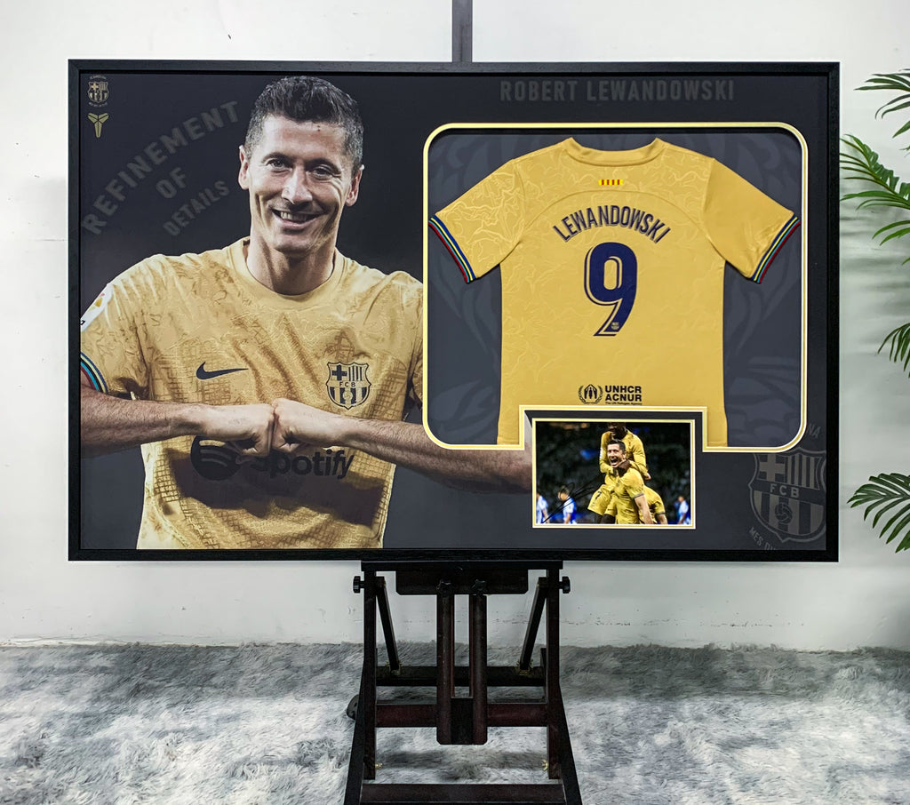 Robert Lewandowski FC Barcelona Jersey Framing 00056