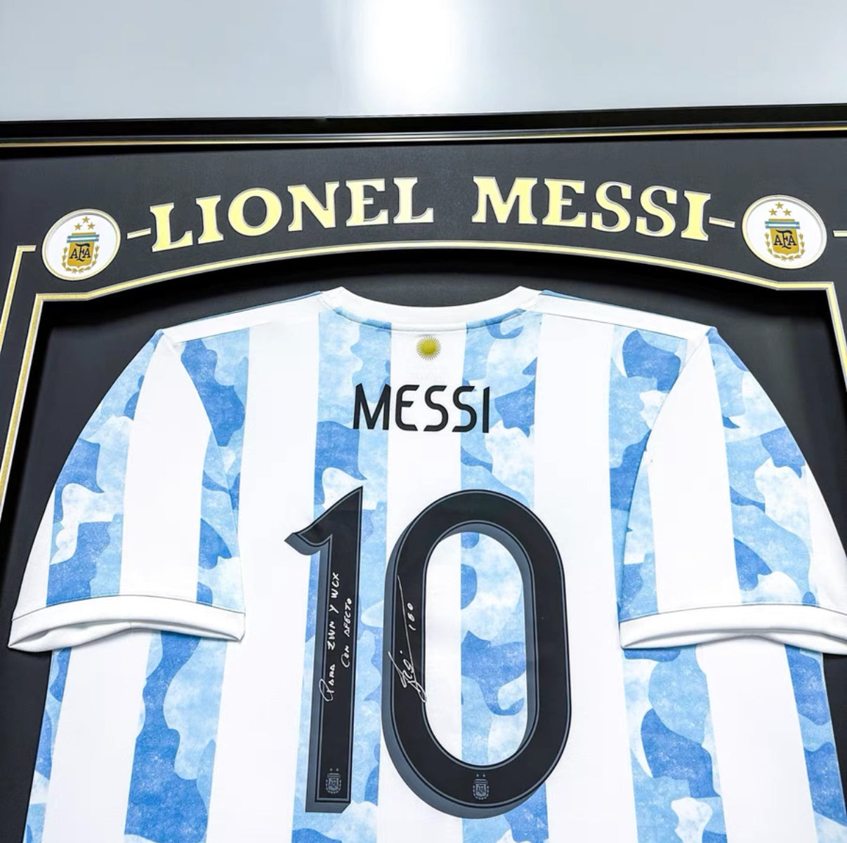 Argentina Lionel Messi  Autographed Jersey with Personalized Custom Design Framed 000022
