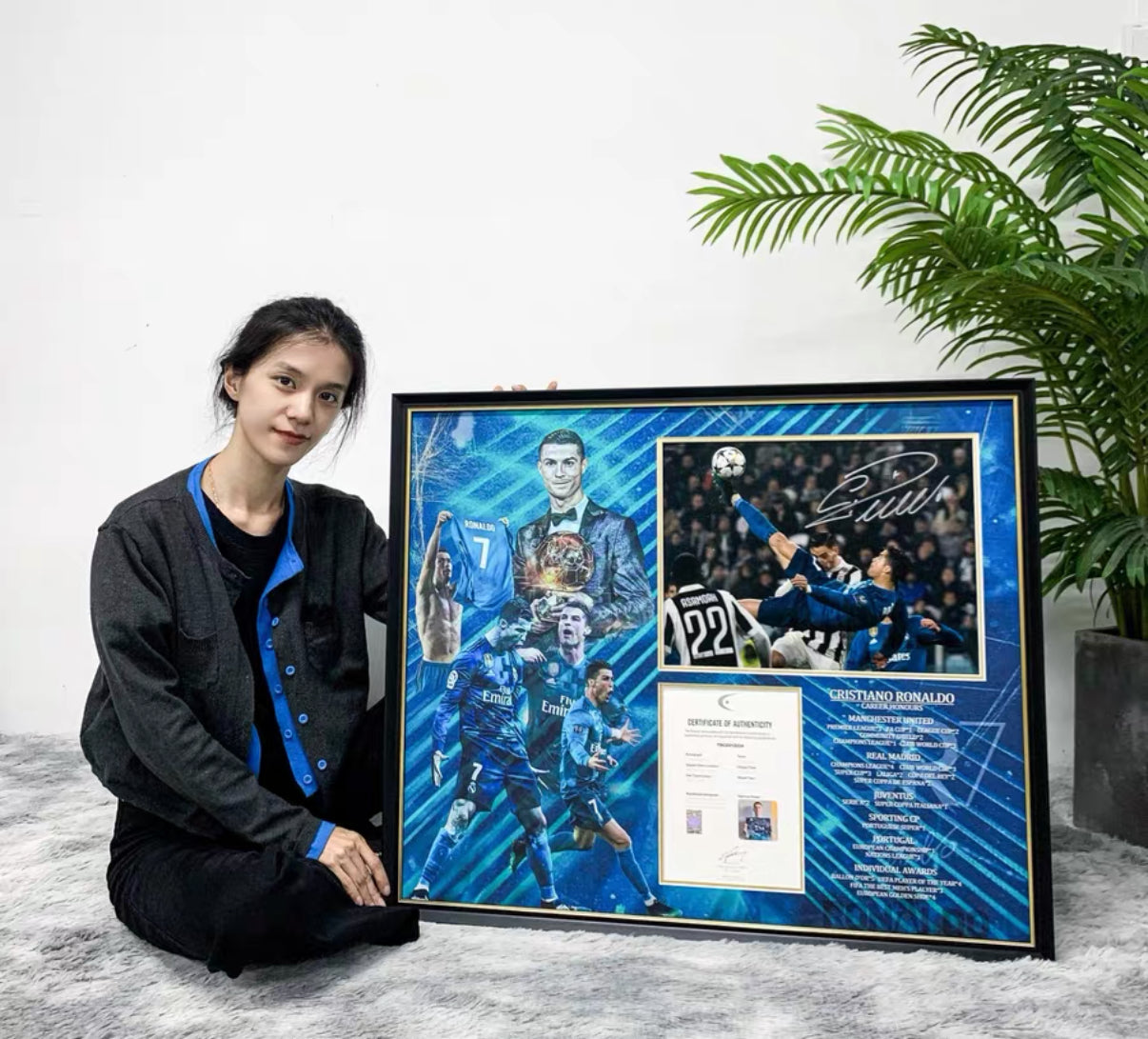 Cristiano Ronaldo Poster with Personalized Custom Design Framed000053