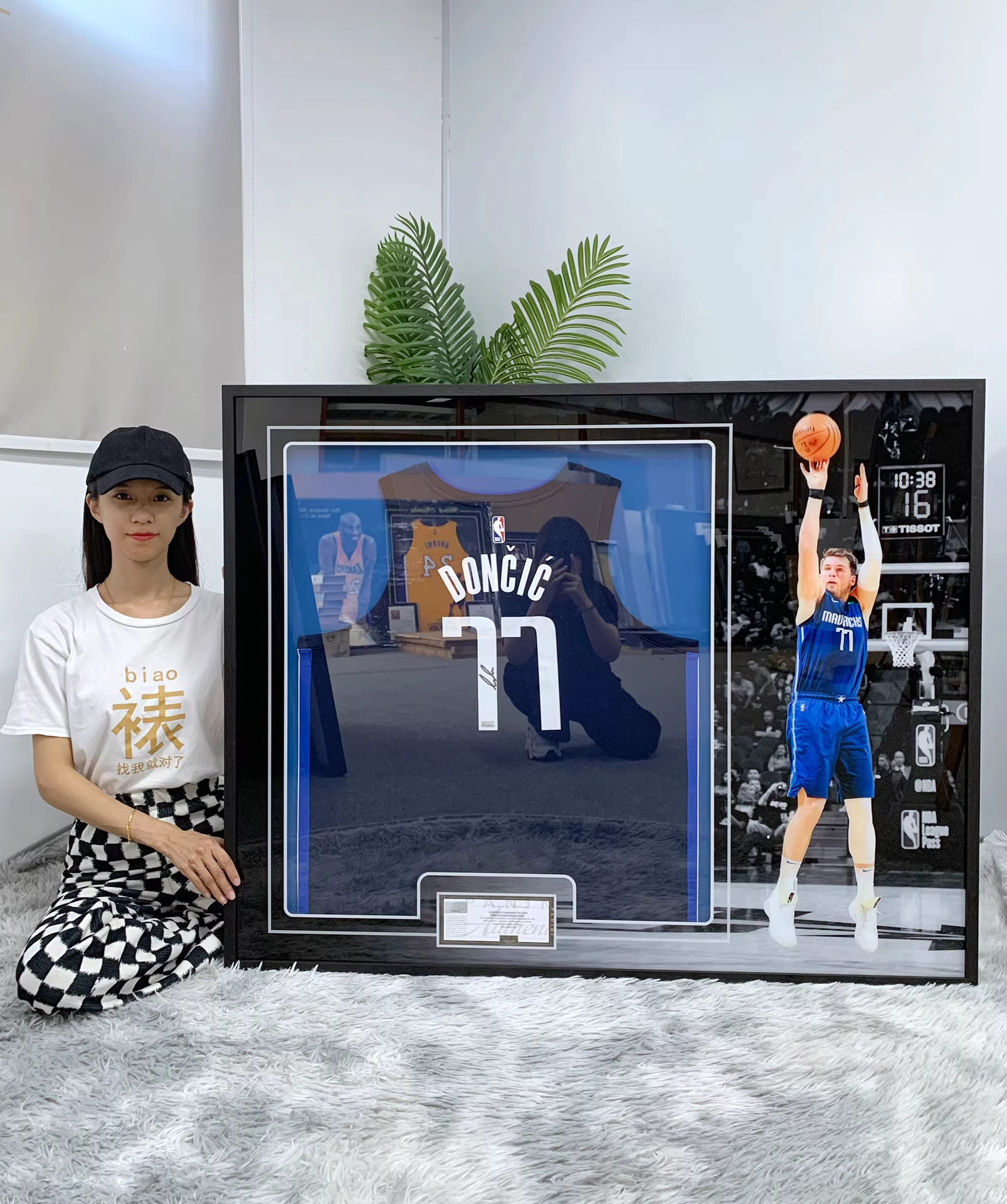 Dallas Mavericks Luka Doncic Autographed Jersey with Personalized Custom Design Framed 000010