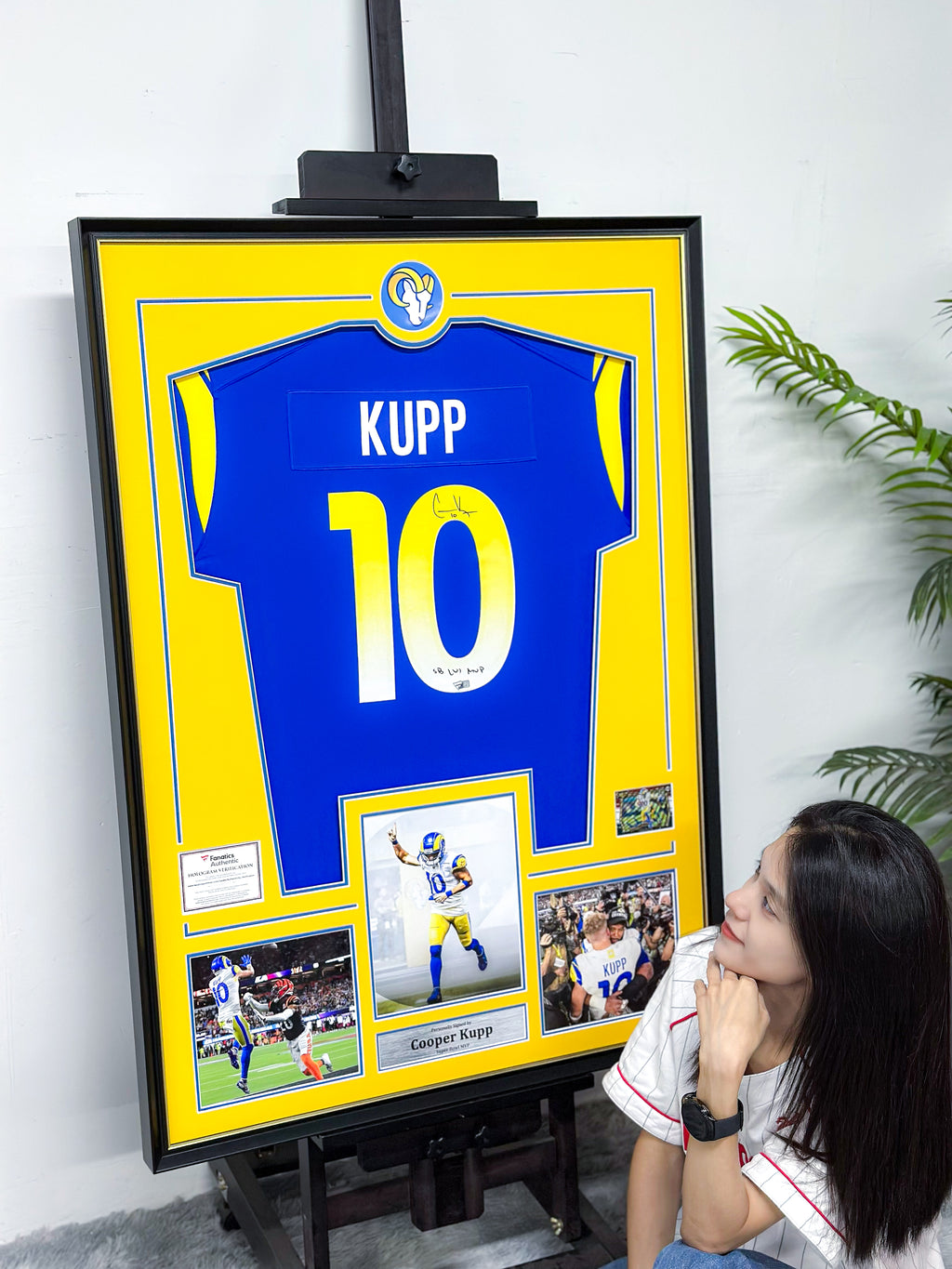 NFL Los Angeles Rams Cooper Kupp Signed Jersey Personalized Framed Display 000061
