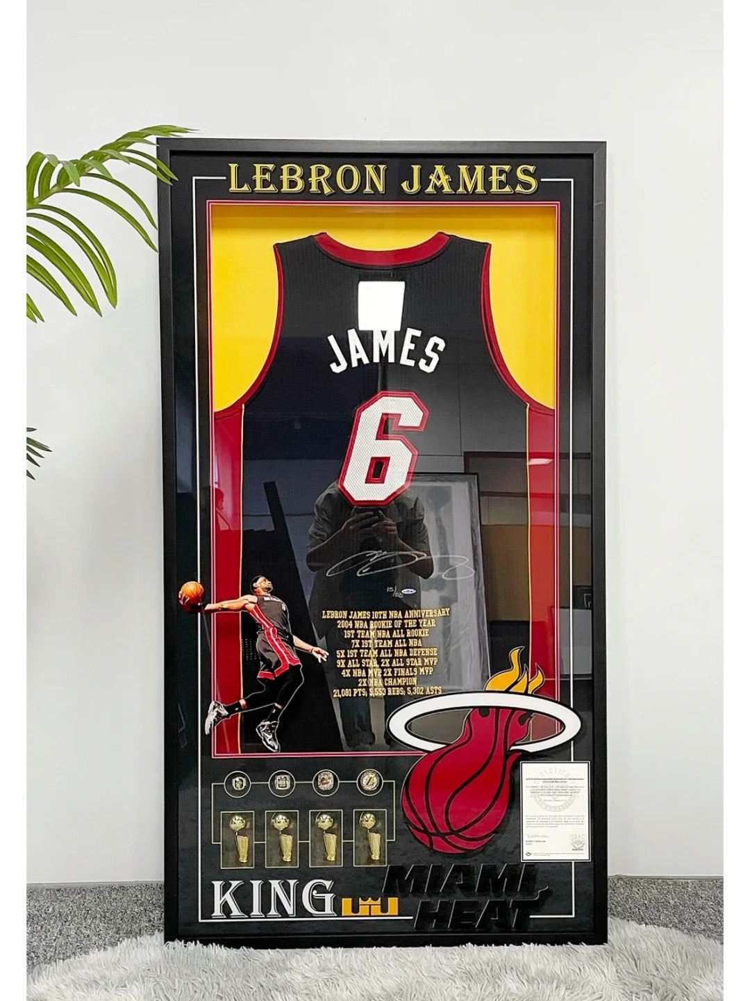 Miami Heat LeBron James Autographed Jersey with Personalized Custom Design Framed 000016