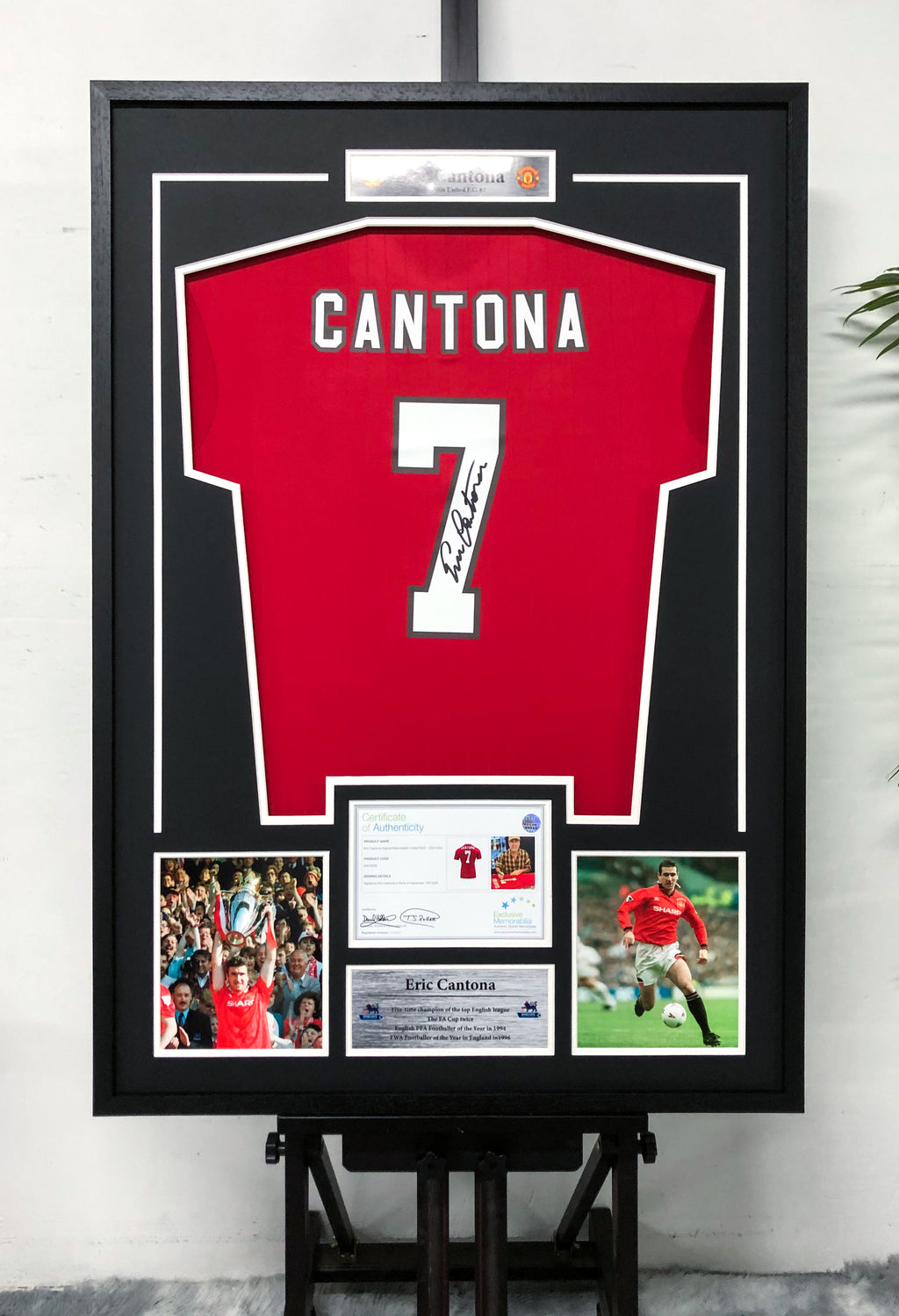 Manchester United Eric Cantona Autographed Jersey with Personalized Custom Design Framed 000083