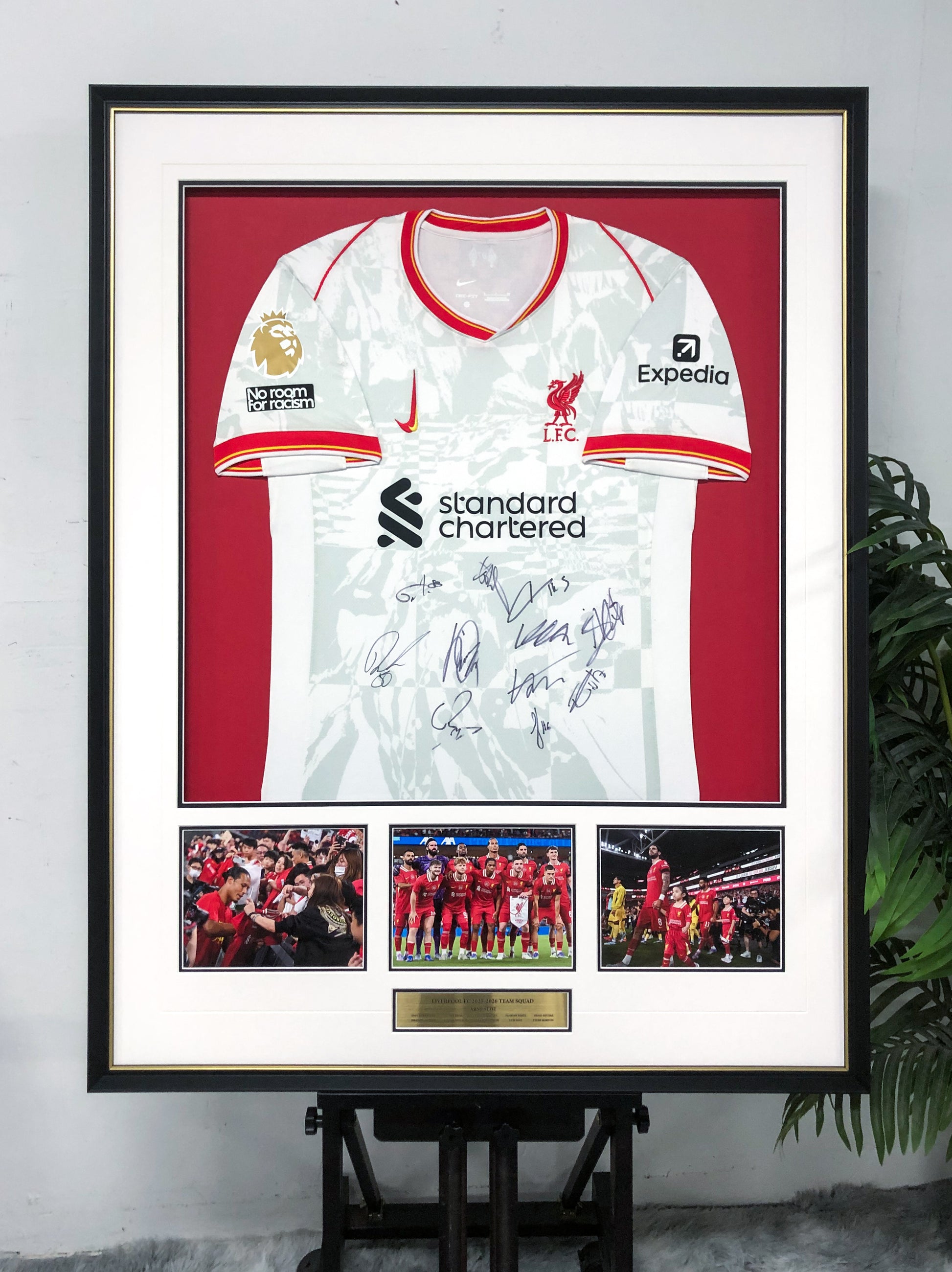 Liverpool FC Football Club Autographed Jersey with Standard Design Framed 000050