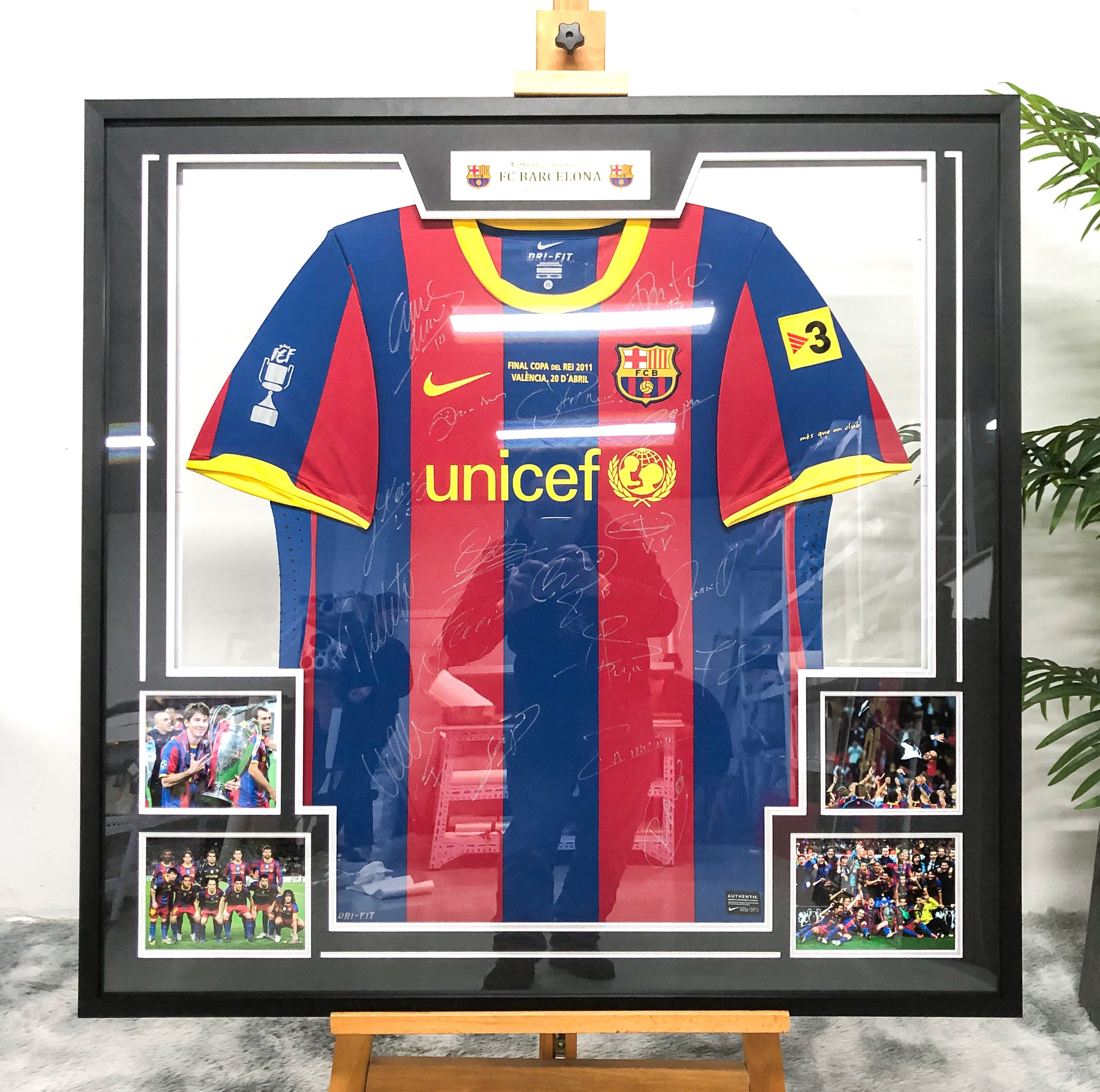 FC Barcelona PUYOL Autographed Jersey with Personalized Custom Design Framed 000017