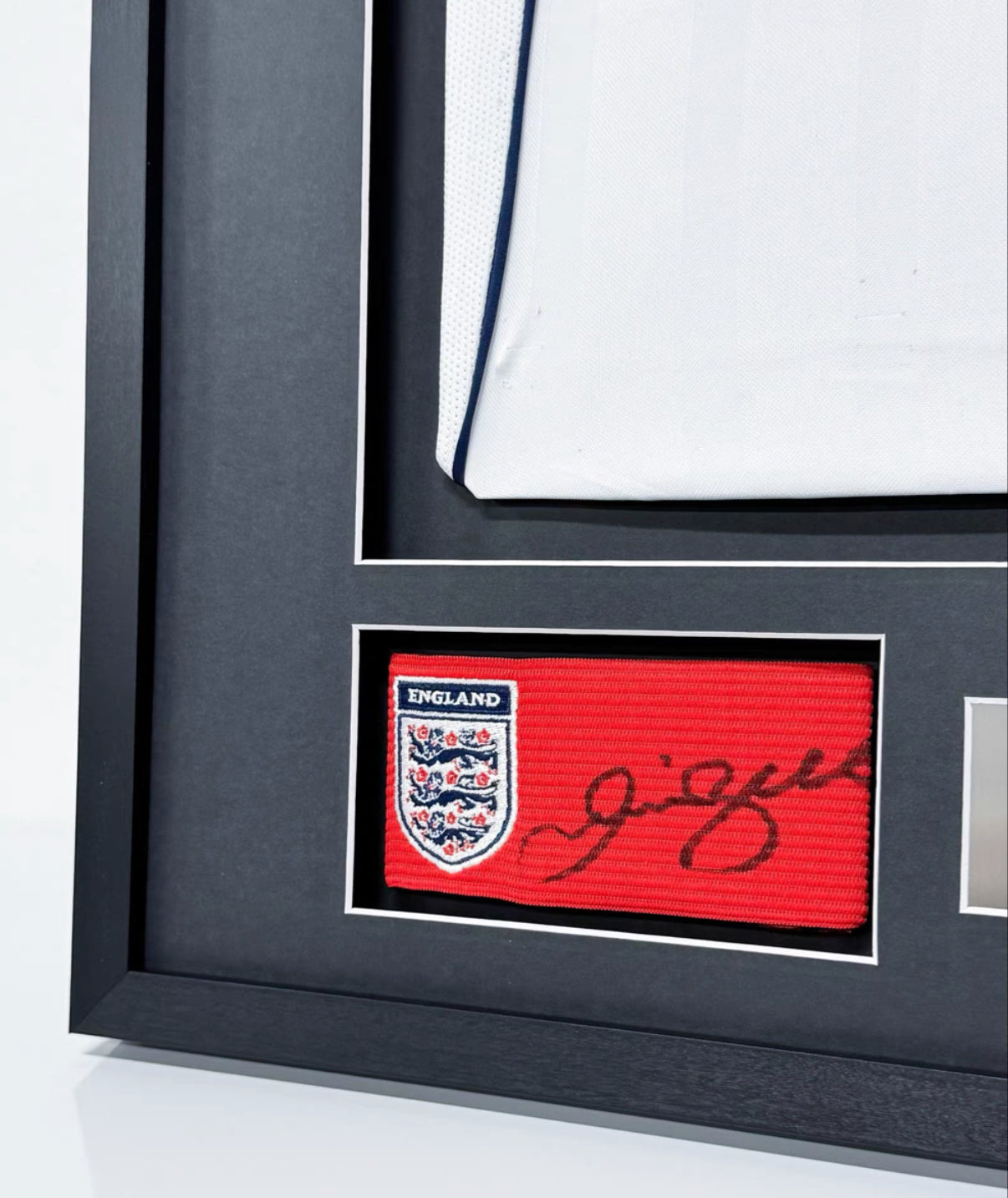 England National Football Team David Beckham Autographed Jersey with Personalized Custom Design Framed 00001