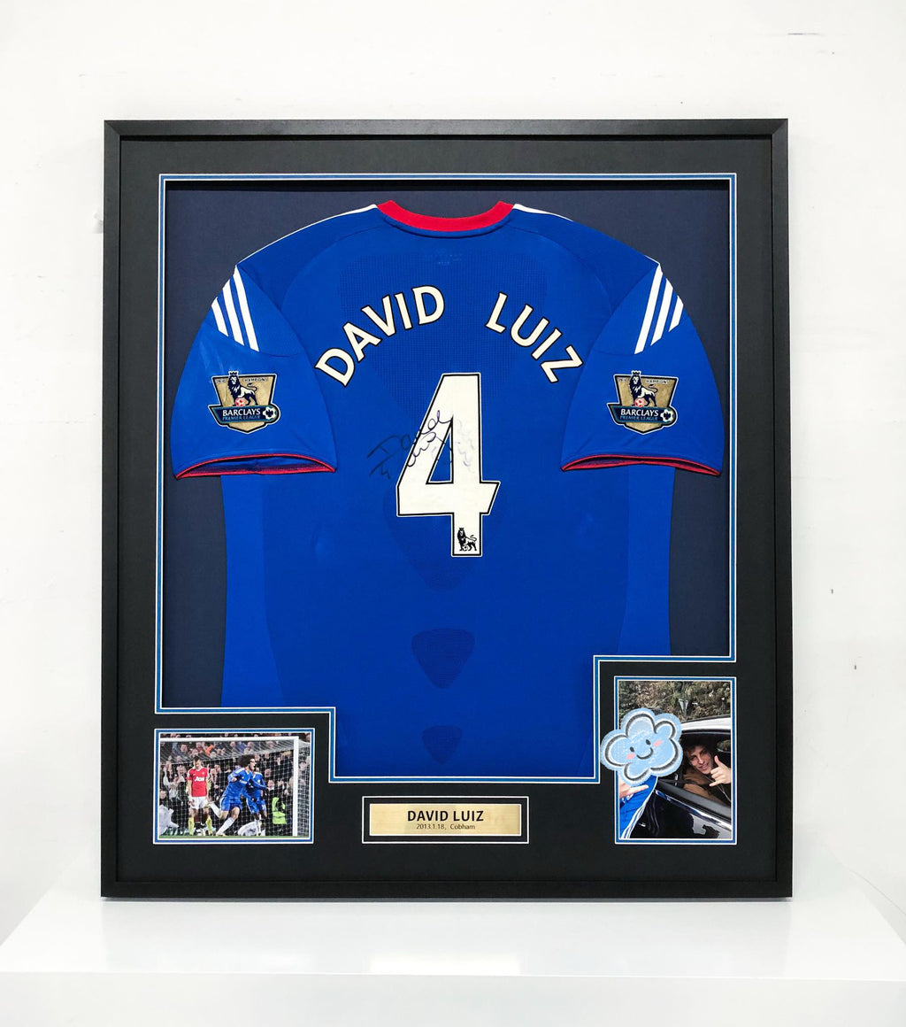 Chelsea FC Frank Lampard Autographed Jersey with Classic Design Framed 00009