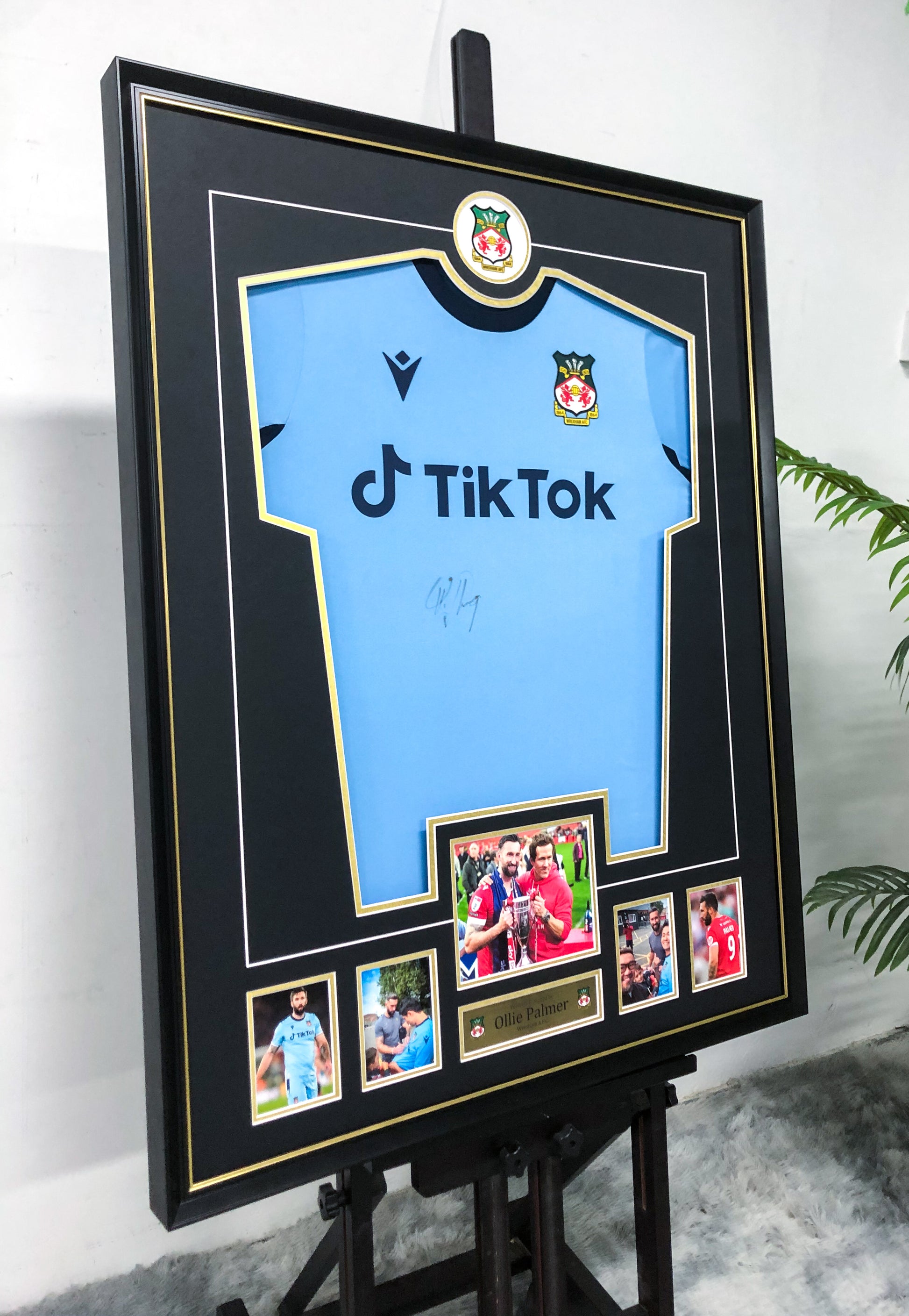 Ollie Palmer Wrexham AFC Jersey Framing  00060