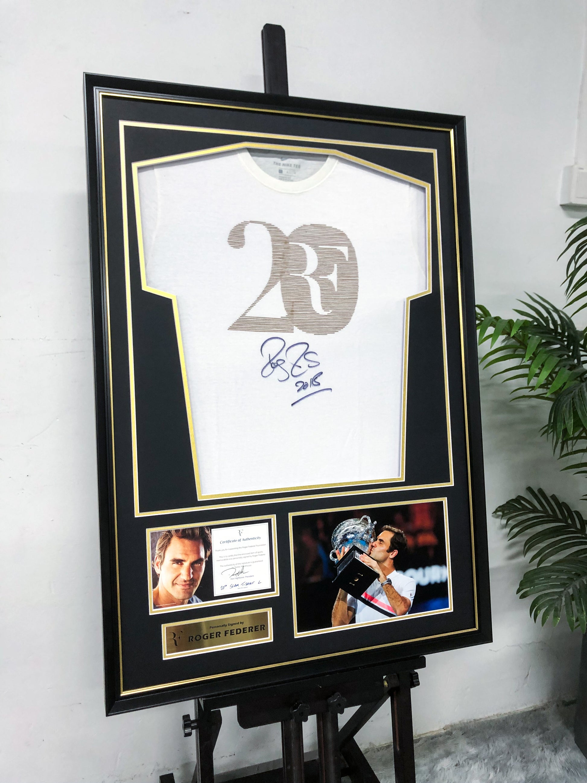 Roger Federer Custom T-Shirt Framing 000246