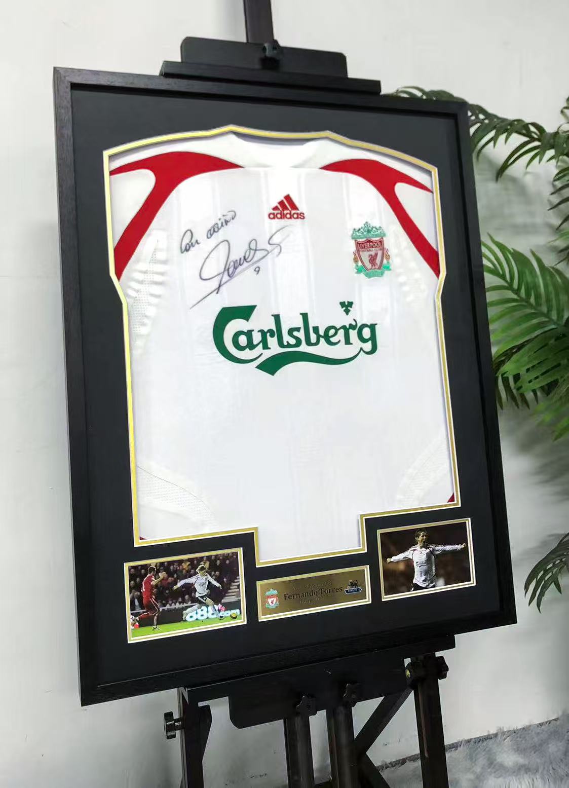 Liverpool FC Football Club Autographed Jersey with Standard Design Framed 000045