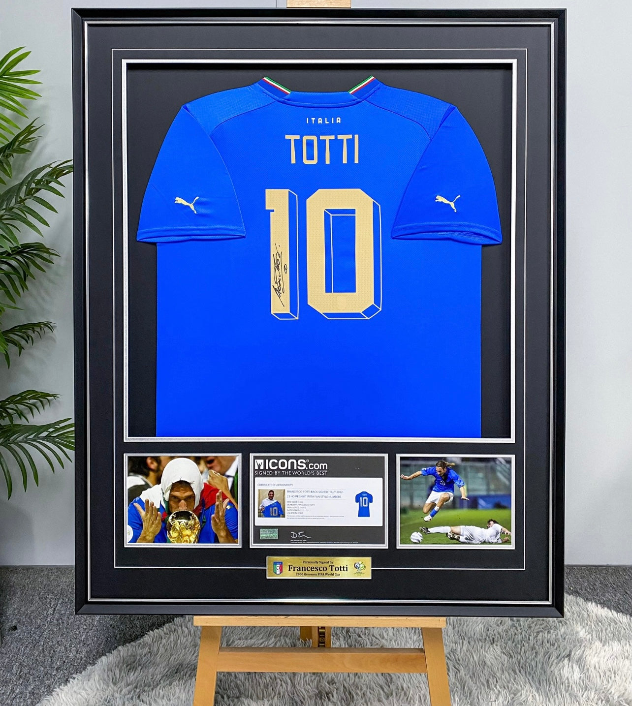 Italy Francesco Totti national team Autographed Jersey with Personalized Custom Design Framed 00004