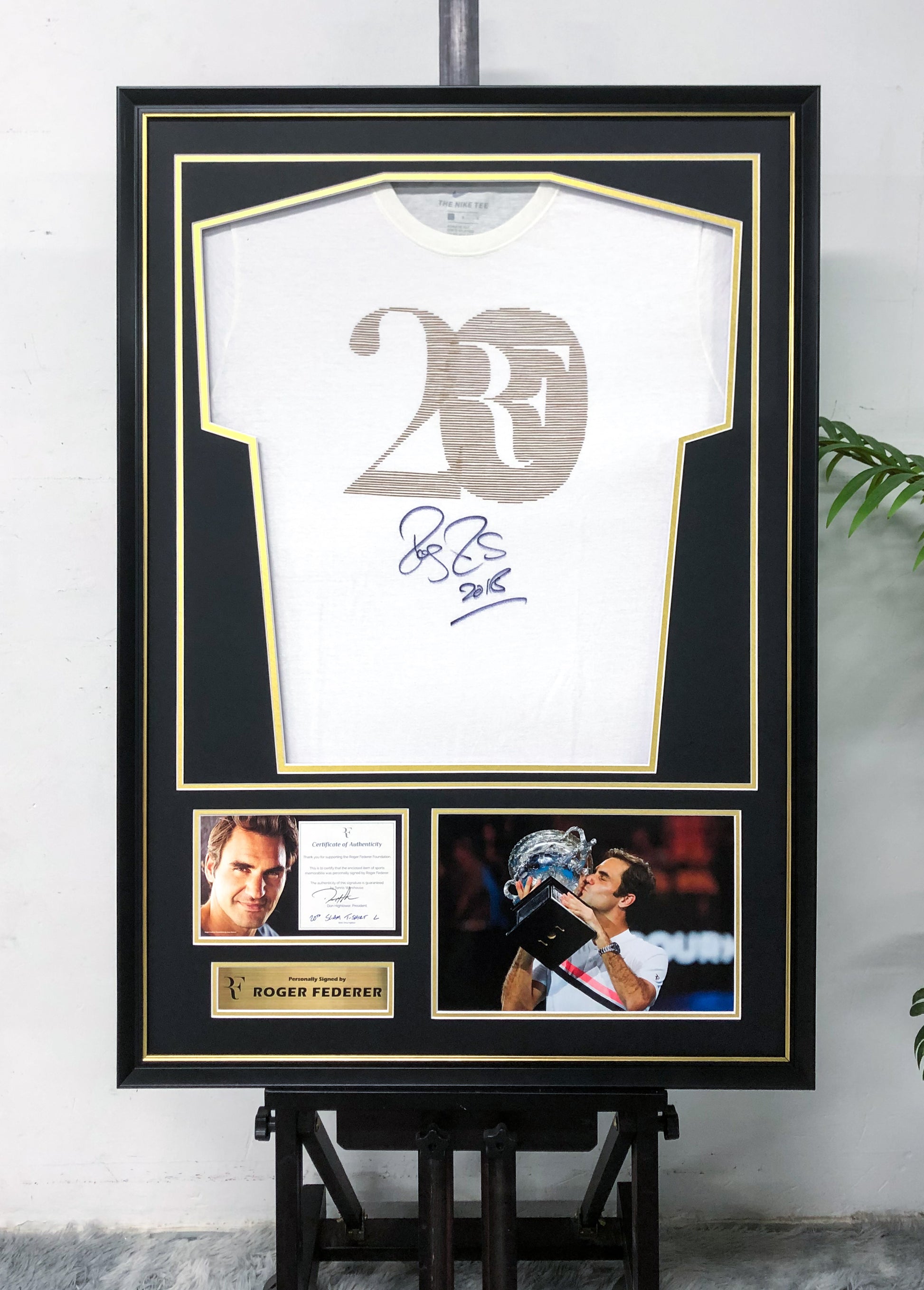 Roger Federer Custom T-Shirt Framing 000246
