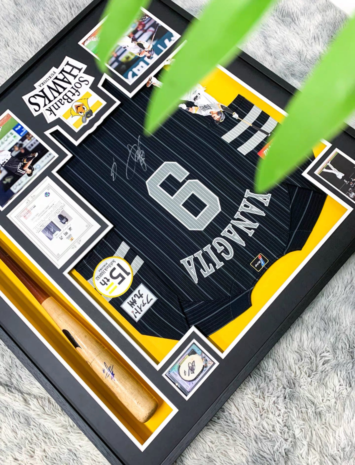 SoftBank HAWKS FUKUOKA YANAGITA baseball uniform Autographed Jersey with Personalized Custom Design Framed 000005