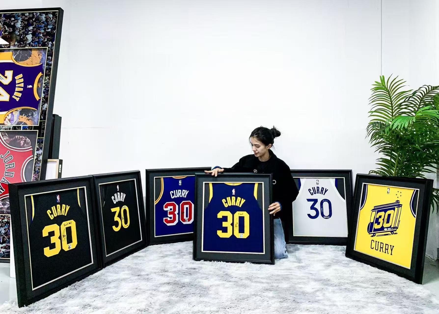Golden State Warriors Stephen Curry Autographed Jersey with Personalized Custom Design Framed 000044