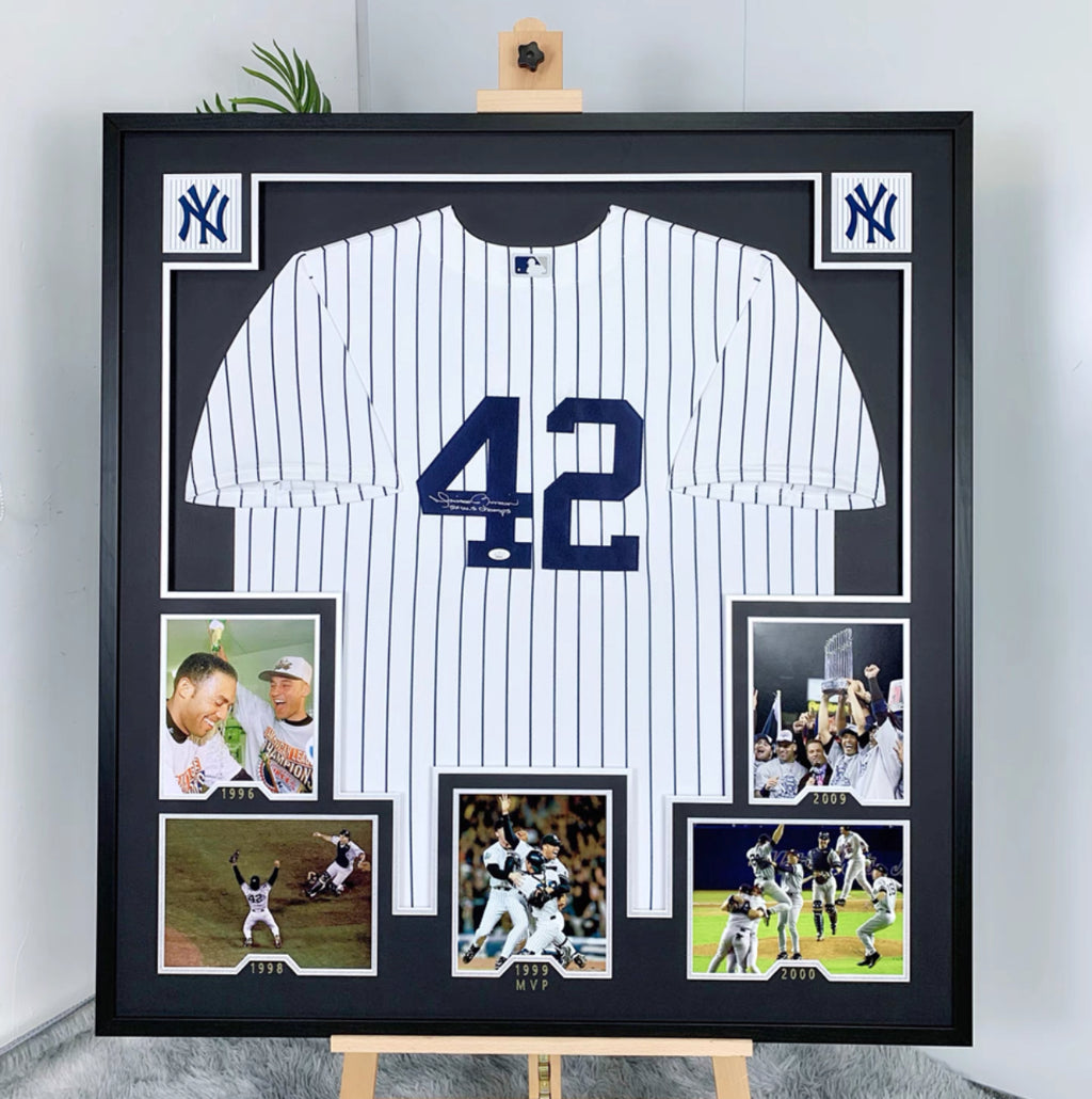 New York Yankees Mariano Rivera baseball uniform Autographed Jersey with Personalized Custom Design Framed 00002