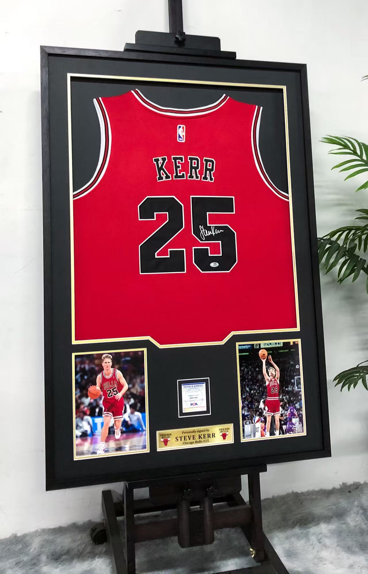 Chicago Bulls STEVE KERR Autographed Jersey with Standard Design Framed 000012