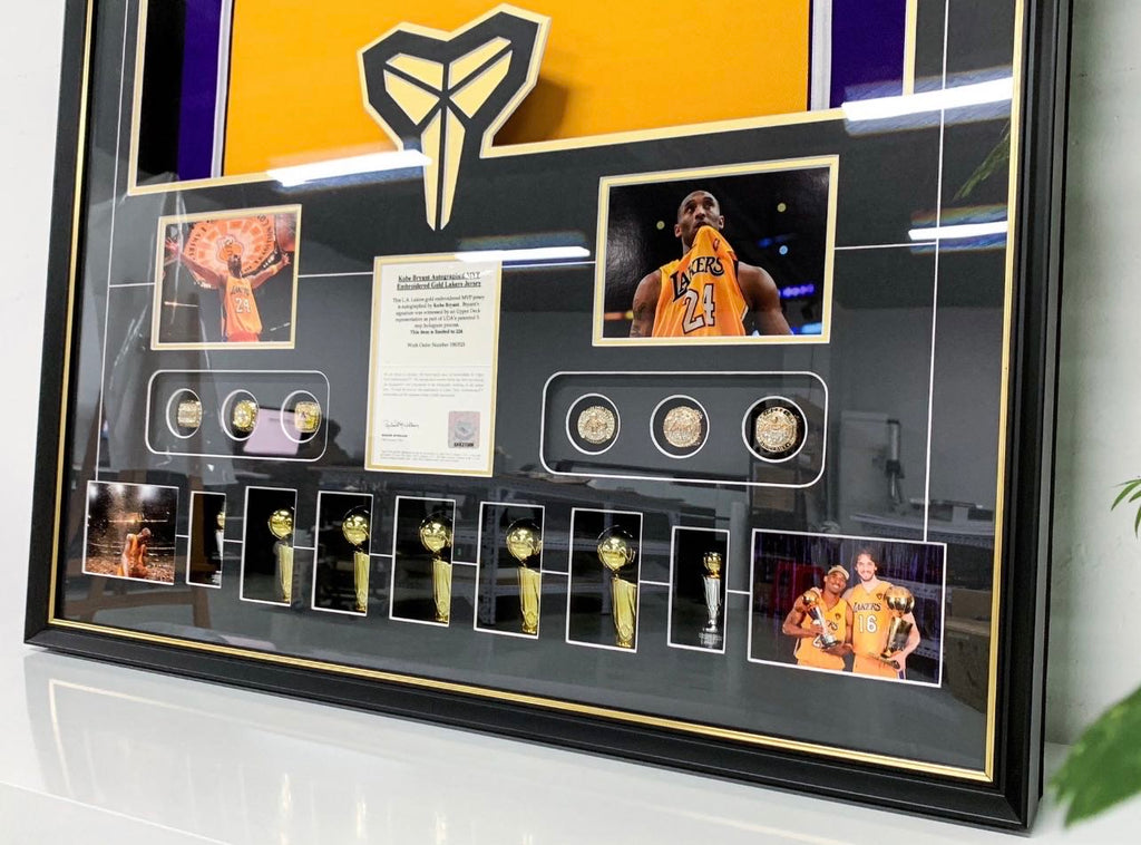 Los Angeles Lakers Kobe Bryant Autographed Jersey with Personalized Custom Design Framed 00008