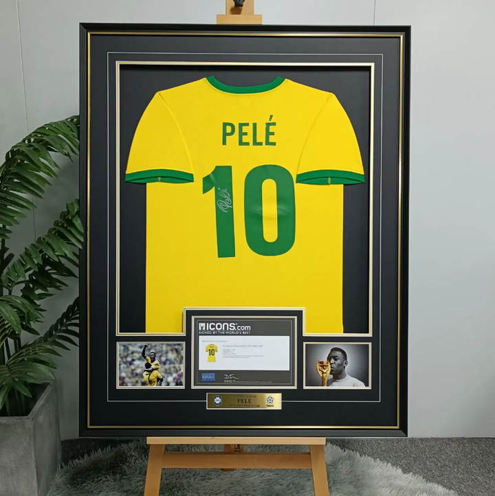 Brazil national team PELE Edson Nascimento Autographed Jersey with Personalized Custom Design Framed 00013