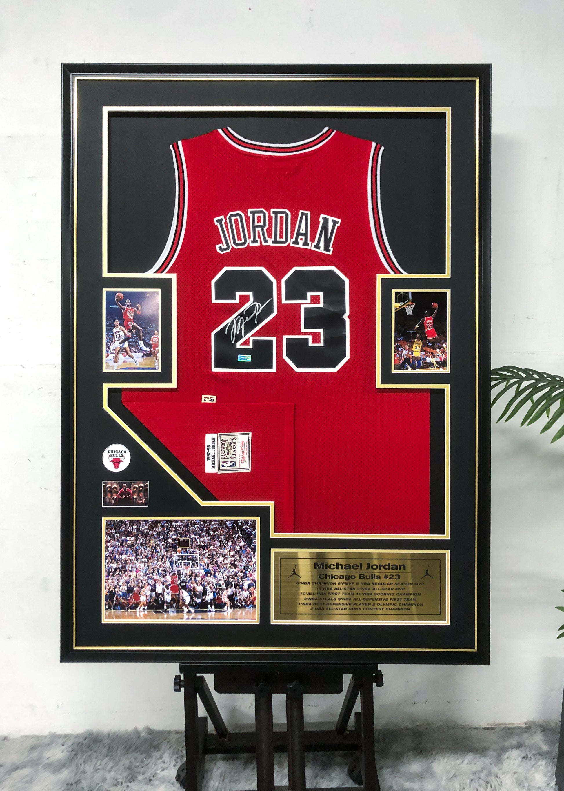 Michael Jordan Chicago Bulls Jersey Framing  00089