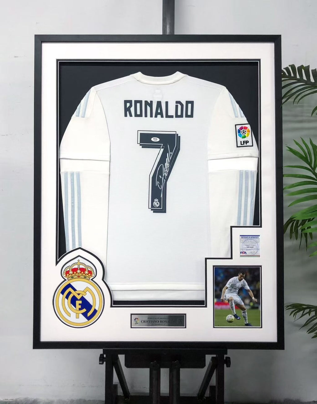 Real Madrid CF Cristiano Ronaldo Autographed Jersey with Personalized Custom Design Framed 000080