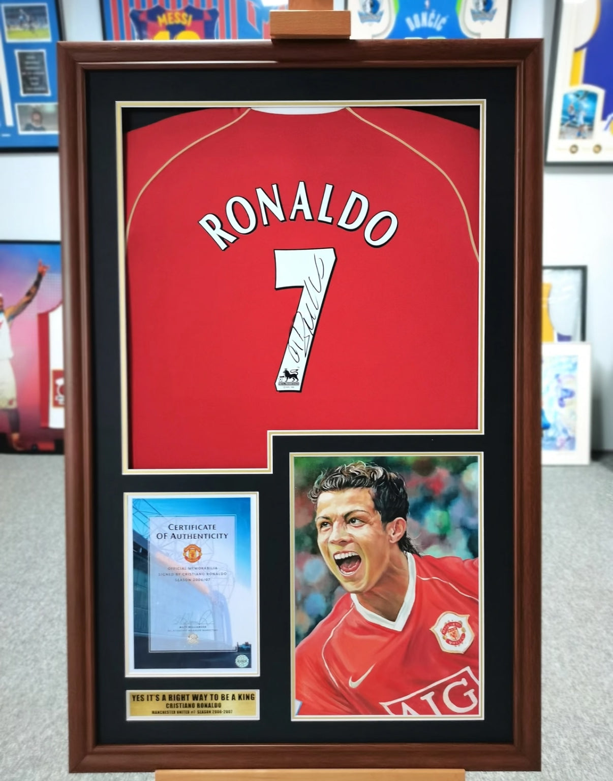 Manchester United Cristiano Ronaldo Autographed Jersey with Personalized Custom Design Framed 000043