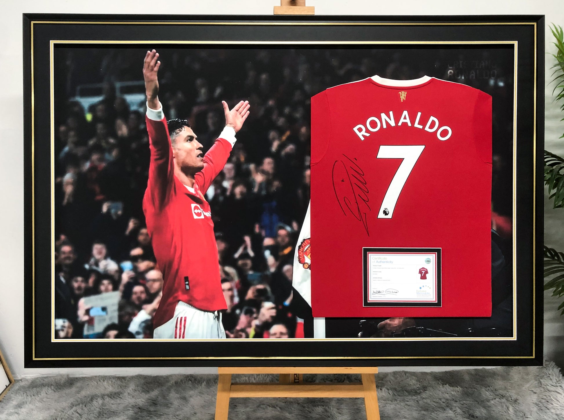 Cristiano Ronaldo Manchester United Football Club Jersey Framing  000157