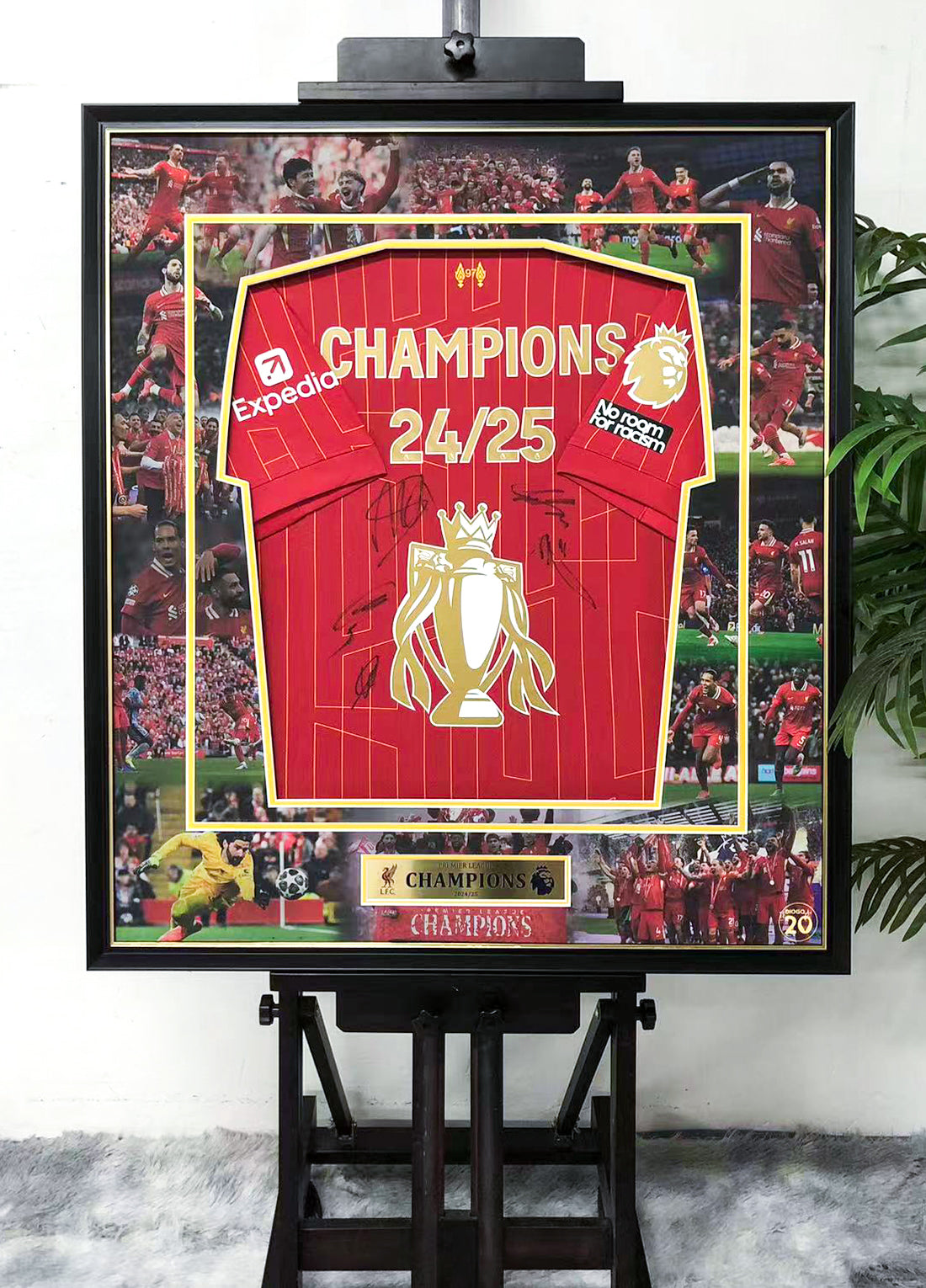 Liverpool FC Football Club  Autographed Jersey with Standard Design Framed 000044