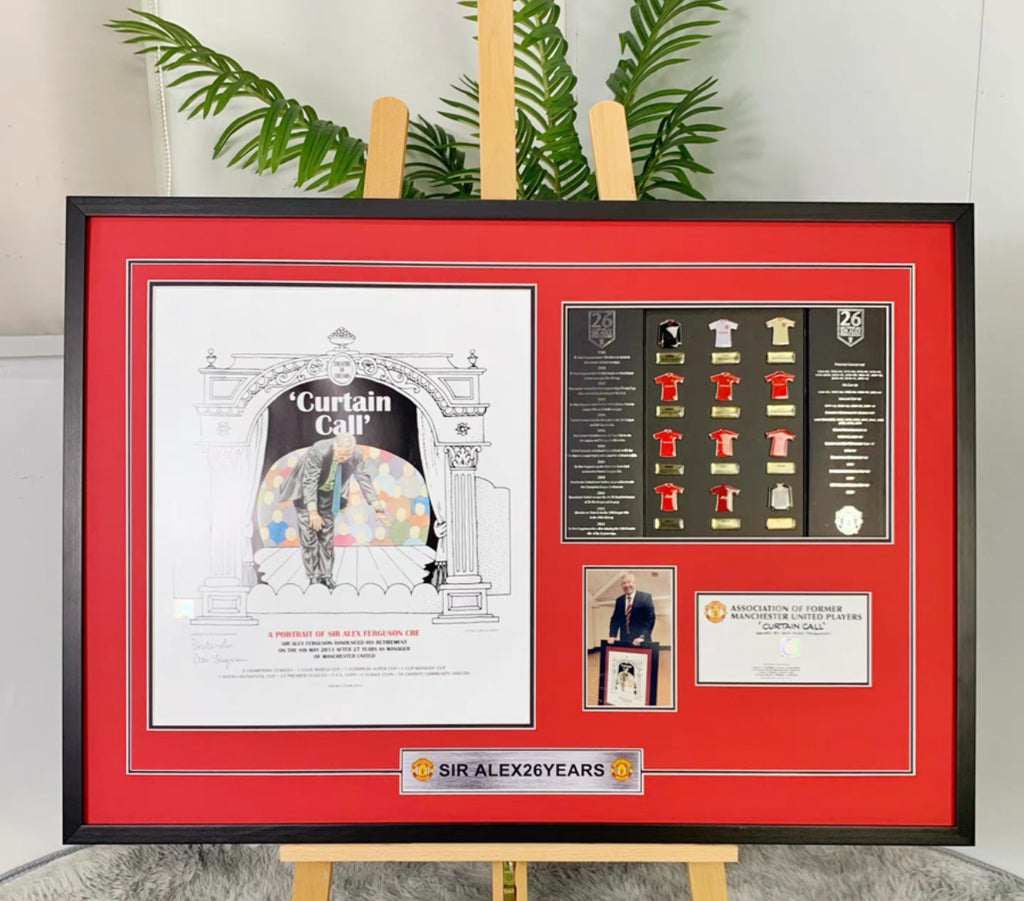 Manchester United Poster with Personalized Custom Design Framed 000018