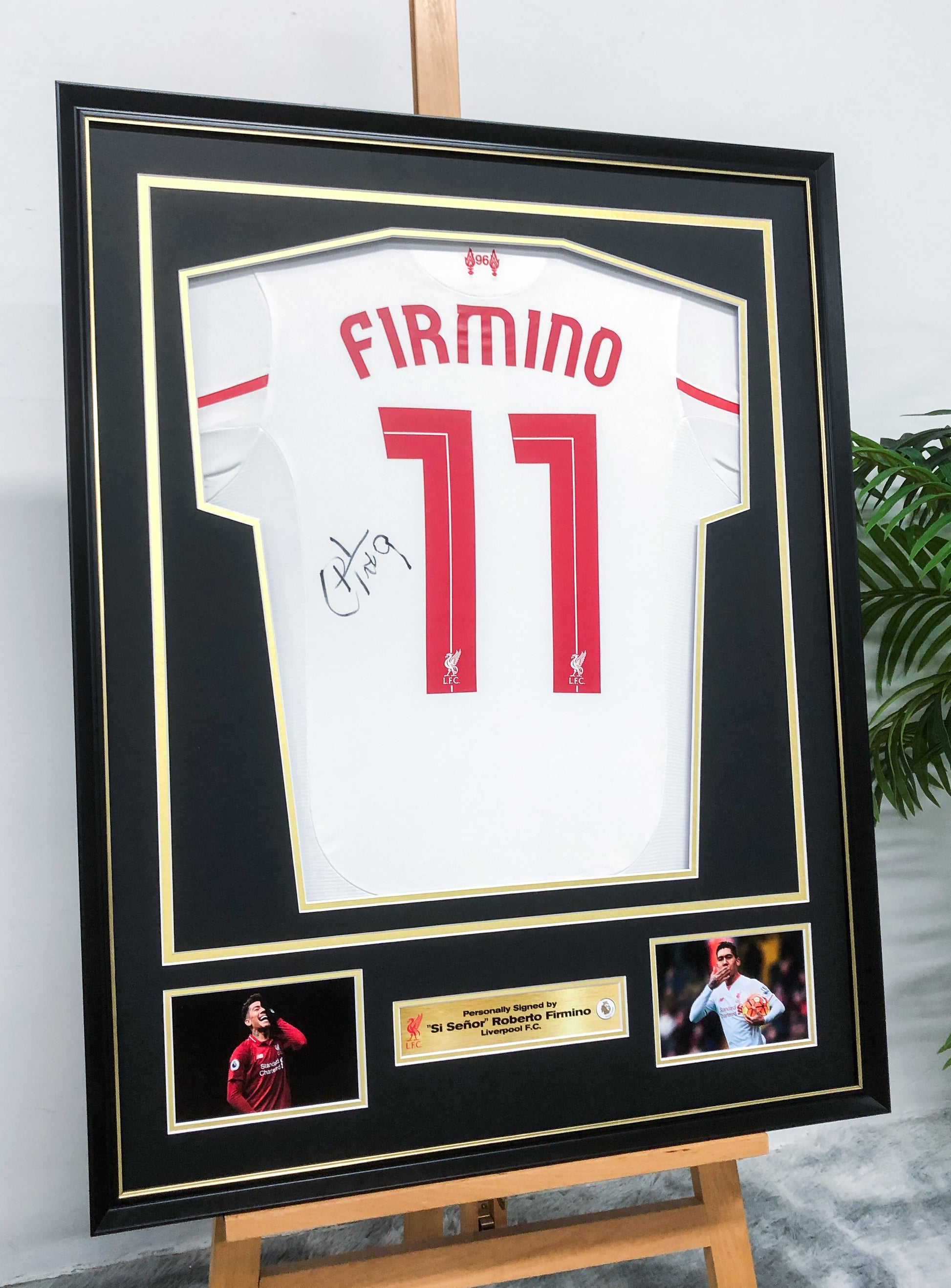 Liverpool FC Roberto Firmino Football Club Autographed Jersey with Standard Design Framed 000031