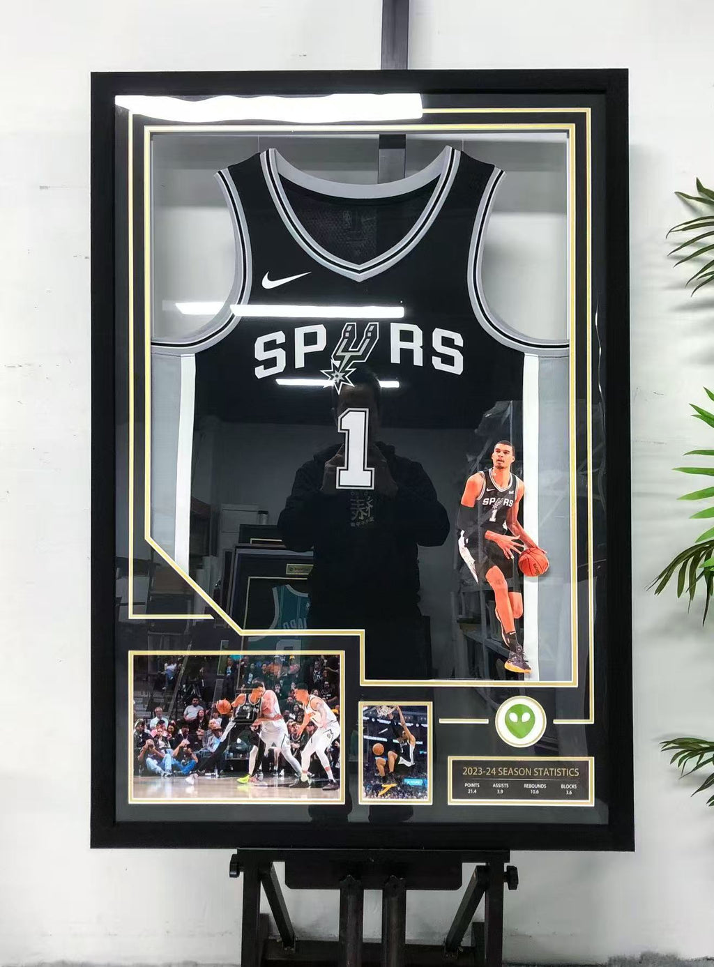 San Antonio Spurs Wembanyama Autographed Jersey with Personalized Custom Design Framed 00013