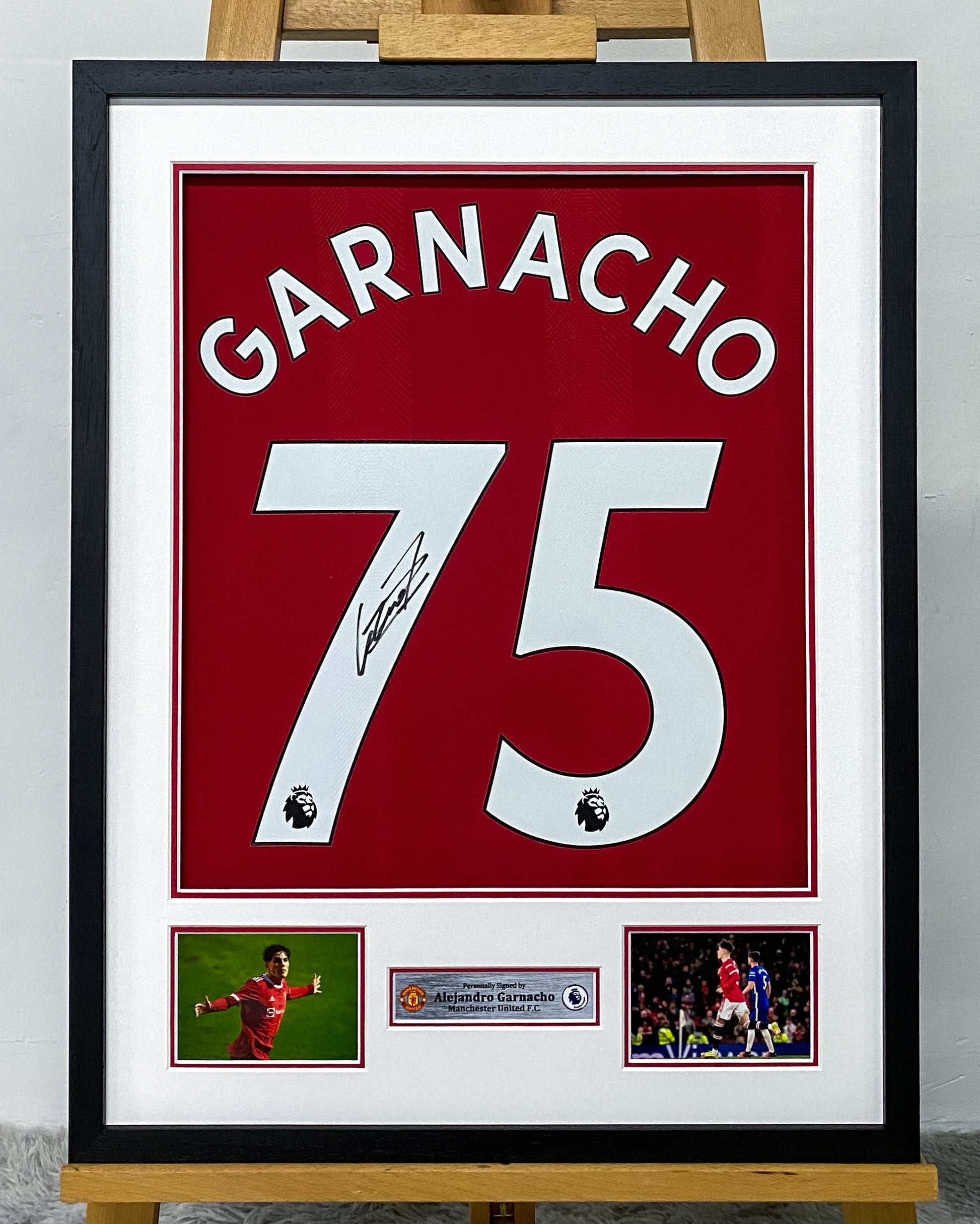 Manchester United Alejandro Garnacho Football Club Autographed Jersey with Standard Design Framed 000063