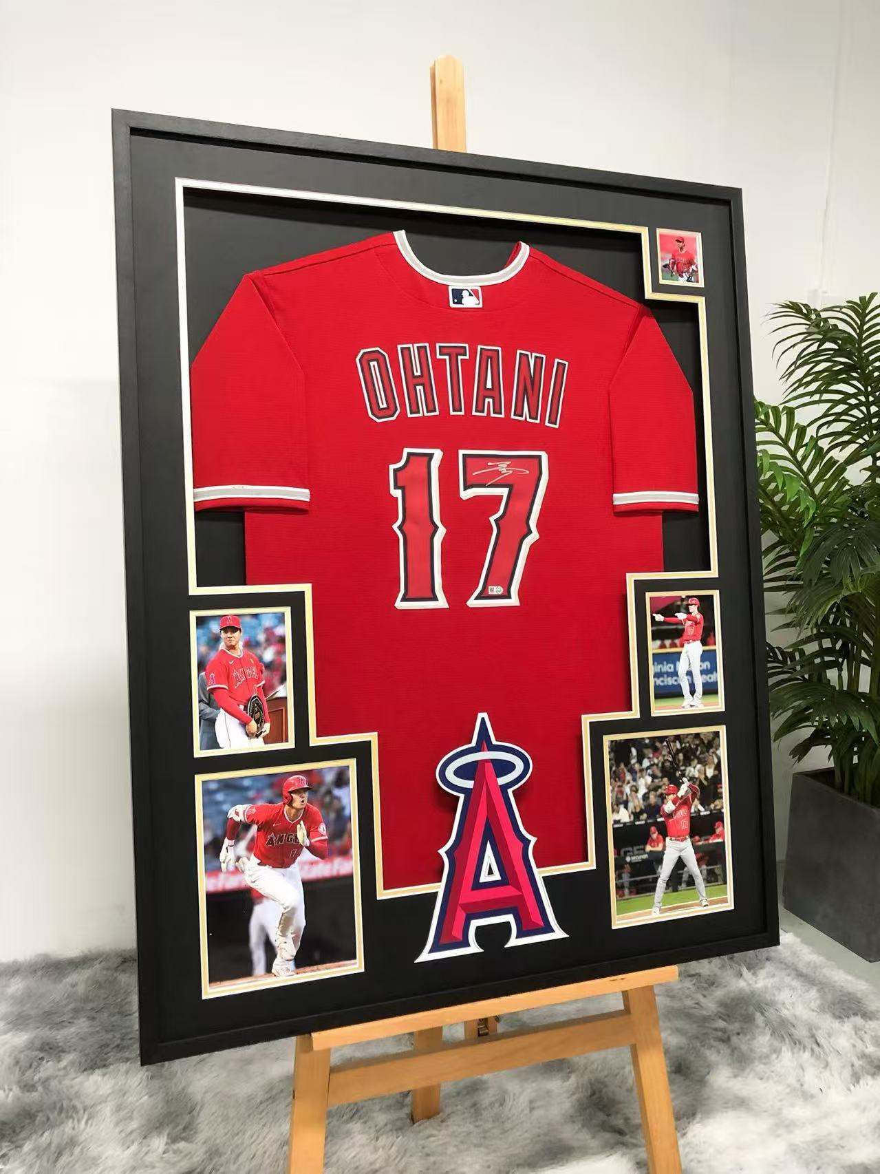 Los Angeles Angels Shohei Ohtani Autographed Jersey with Personalized Custom Design Framed 000002