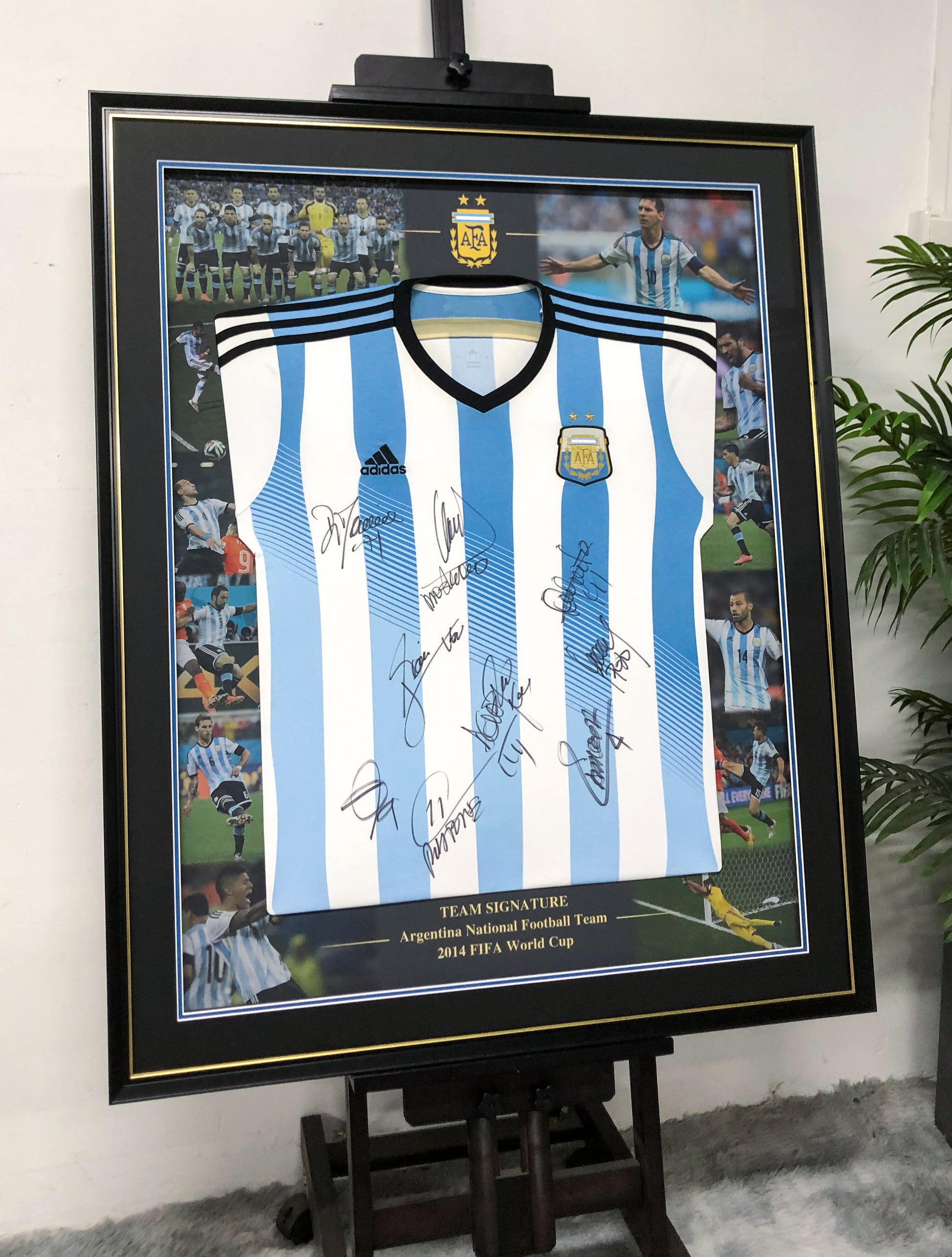 Argentina Autographed Jersey with Personalized Custom Design Framed 000040