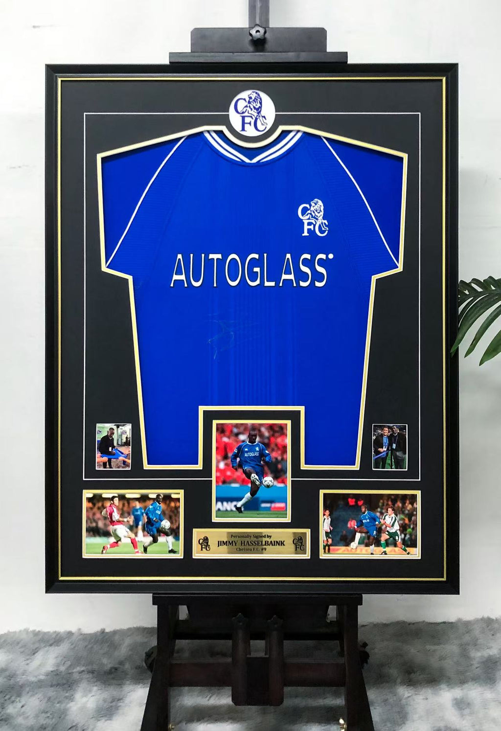 Chelsea FC Jimmy Hasselbaink Autographed Jersey with Classic Design Framed 00010
