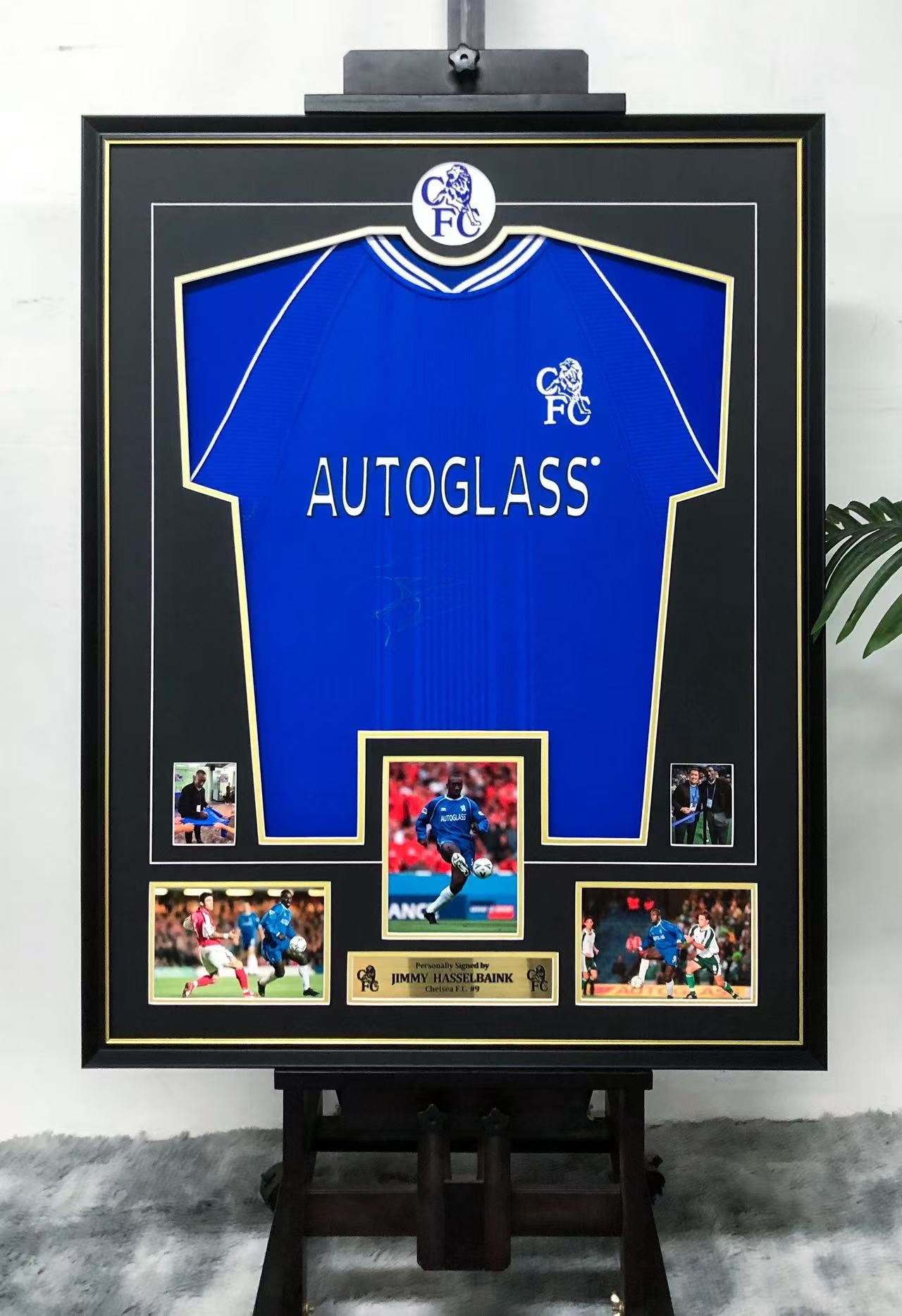 Chelsea FC Jimmy Hasselbaink Autographed Jersey with Classic Design Framed 00010