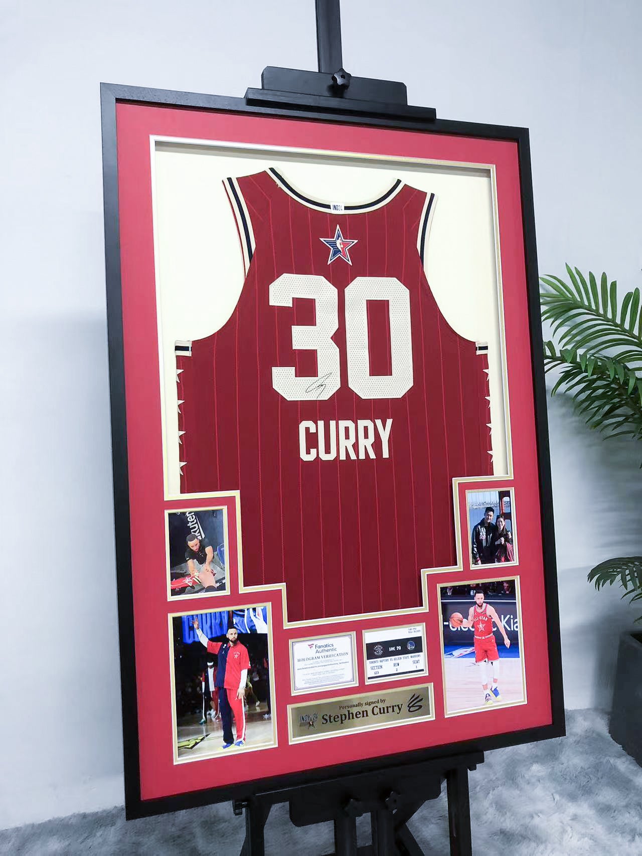Golden State Warriors Stephen Curry Autographed Jersey with Standard Design Framed000015