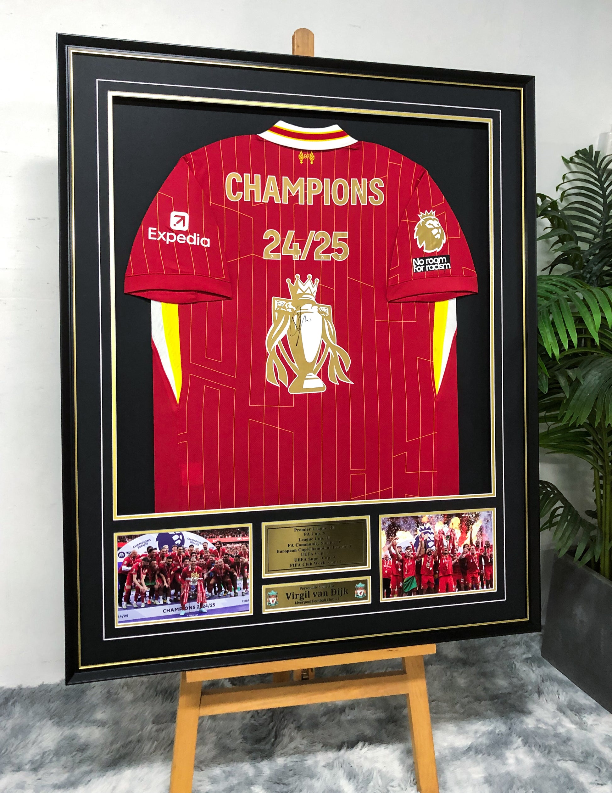 Liverpool FC Football Club Autographed Jersey with Standard Design Framed 000042