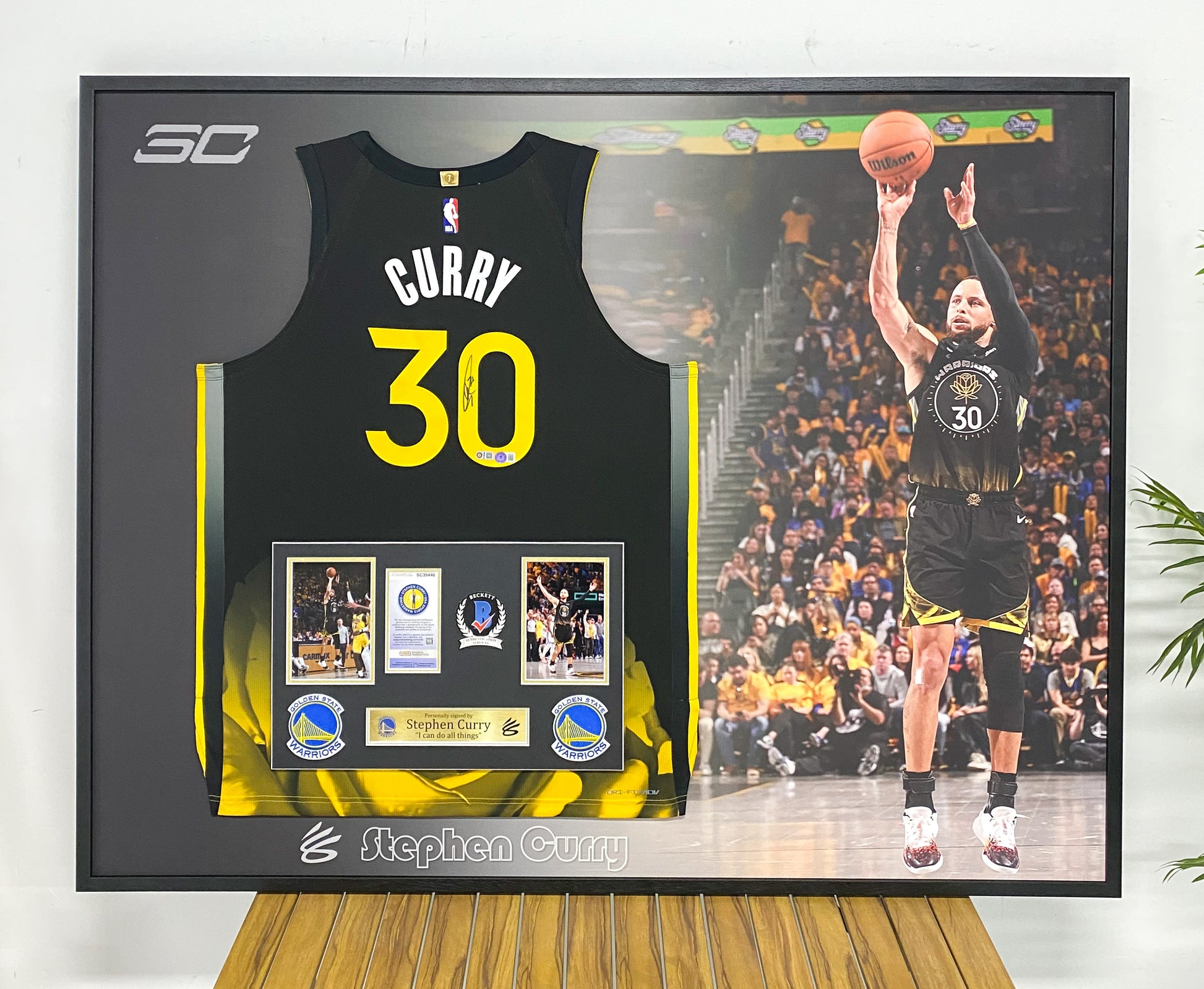 Golden State Warriors Stephen Curry Autographed Jersey with Personalized Custom Design Framed 000031
