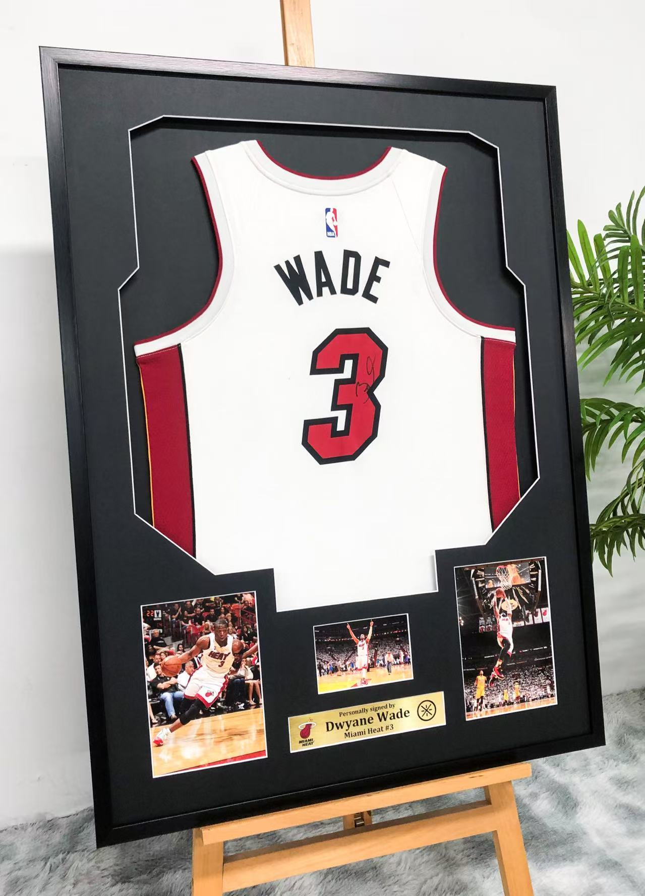 Miami Heat Dwyane Wade Autographed Jersey with Standard Design Framed 00005